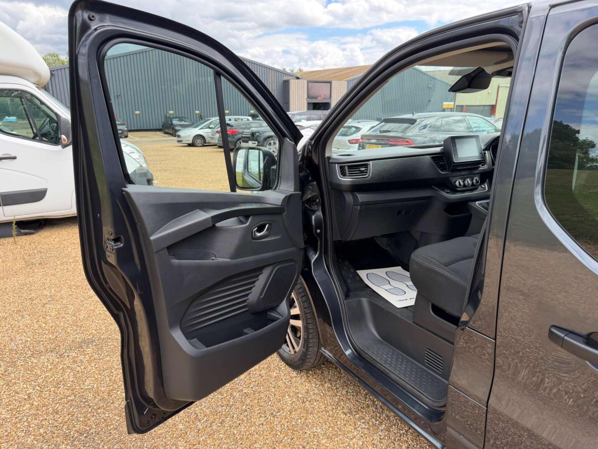 Renault Trafic view 20