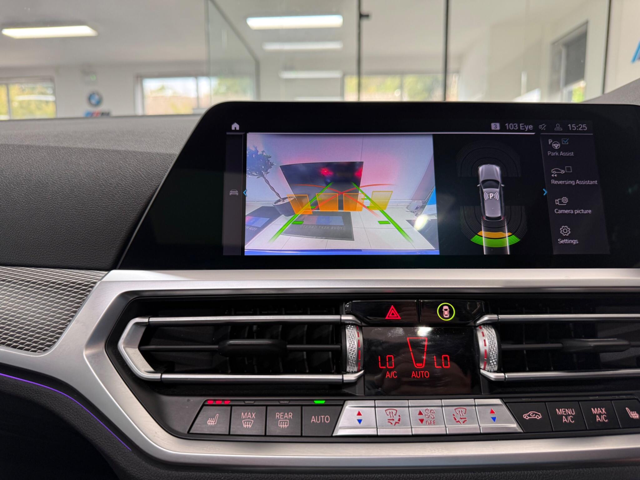 BMW 3 Series view 12