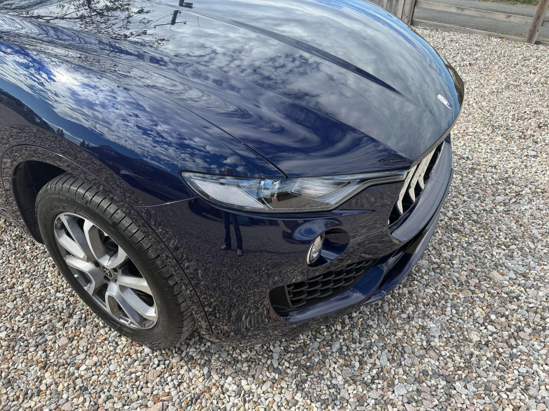 Maserati Levante view 13