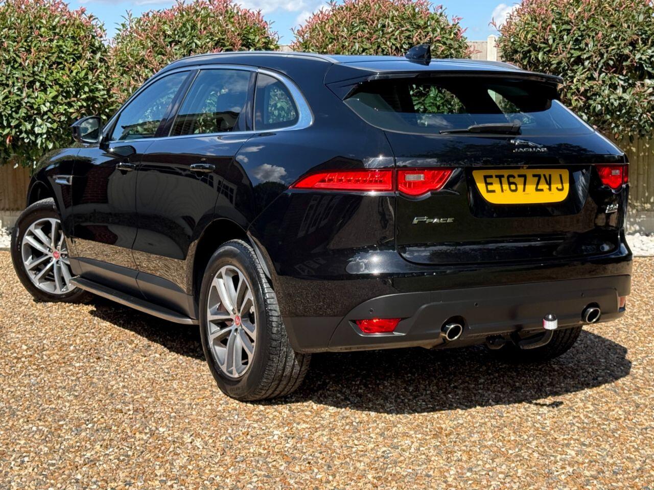Jaguar F-Pace view 18