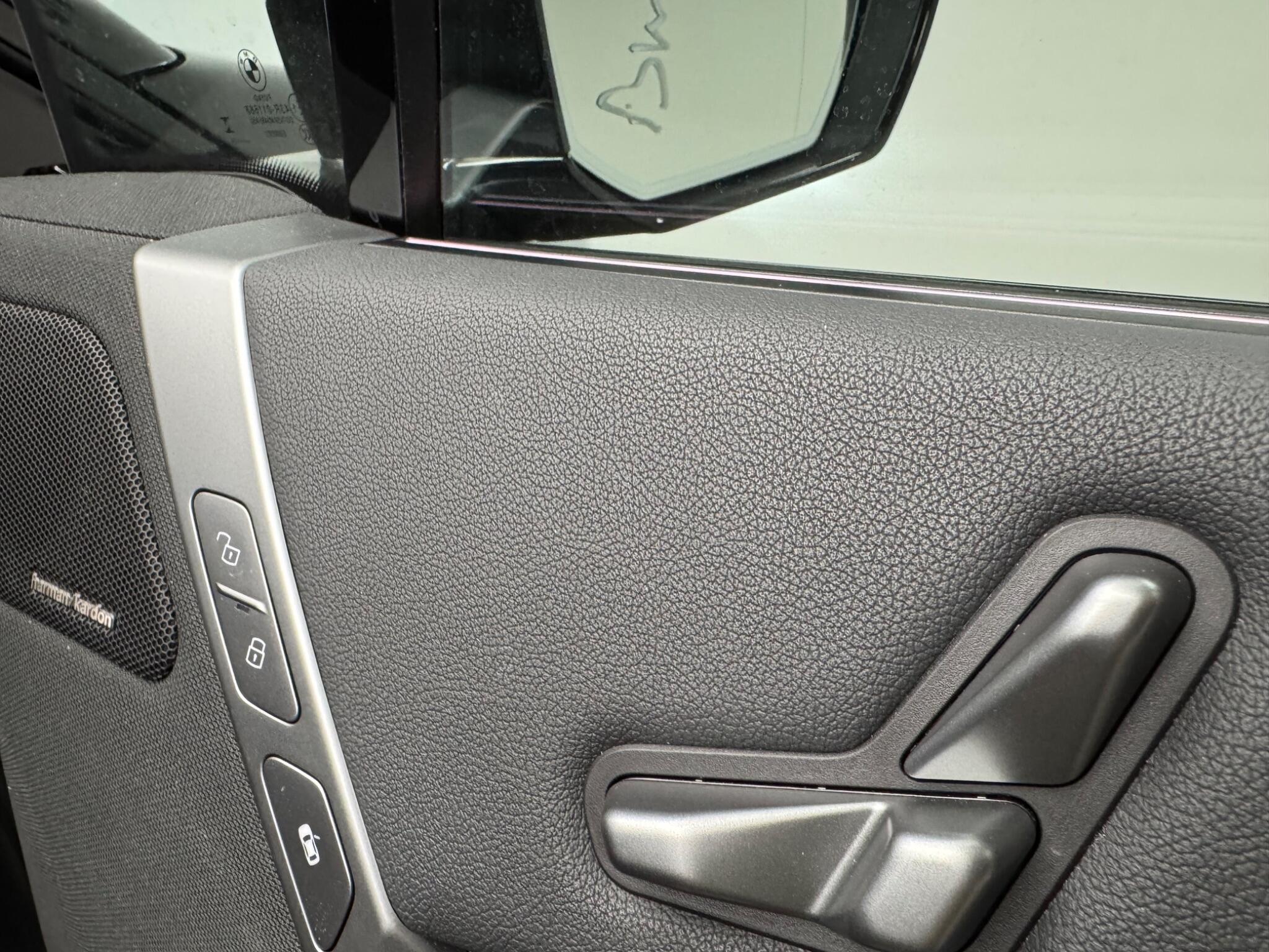 BMW Ix view 13