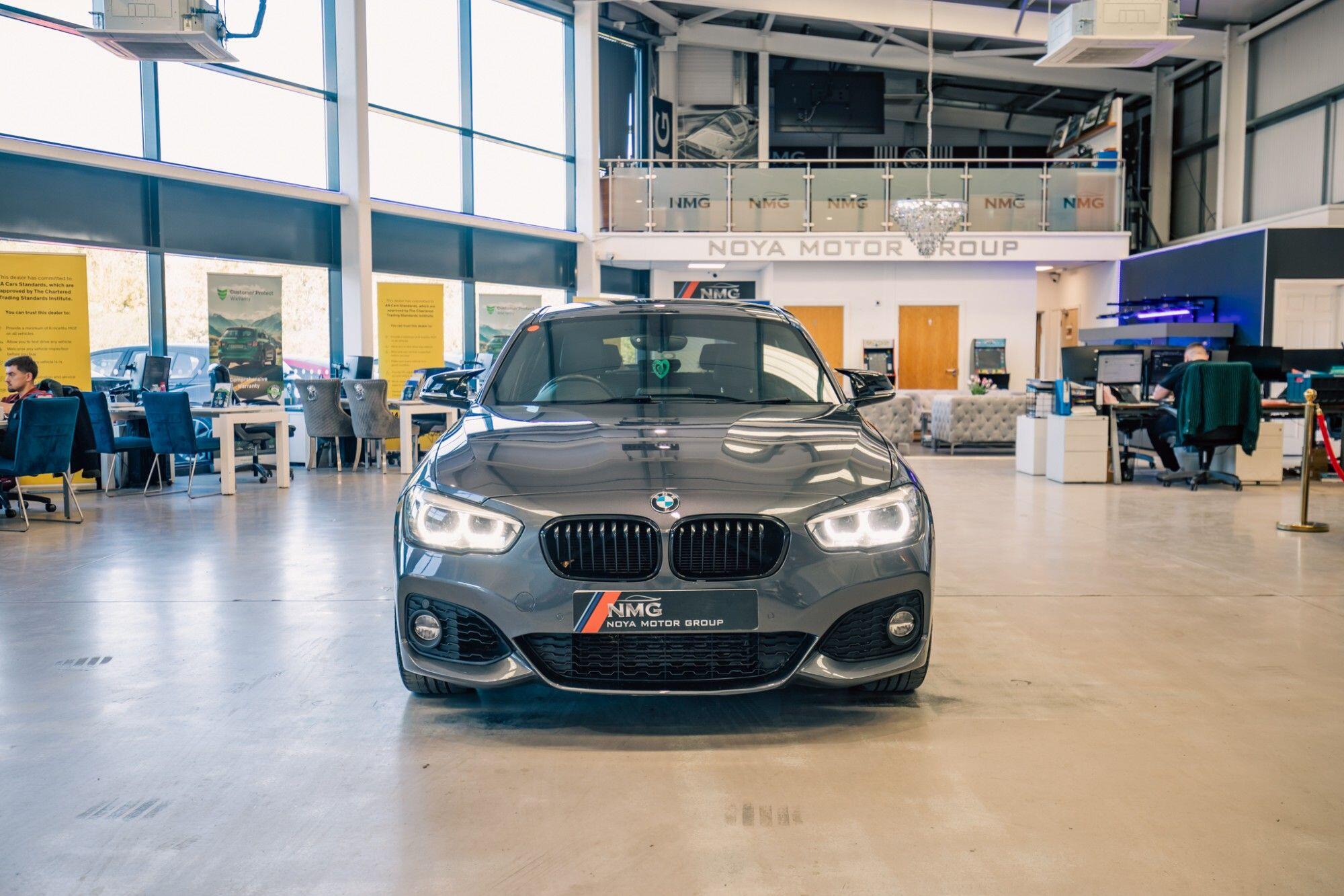 BMW 1 Series view 22
