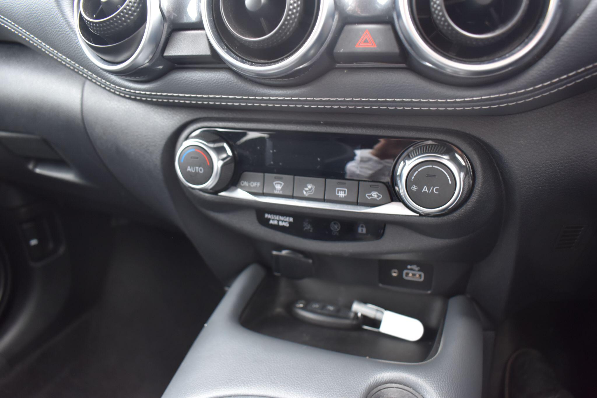 Juke - 1.0 DIG-T N-Connecta DCT Auto Euro 6 (s/s) 5dr - Image 20