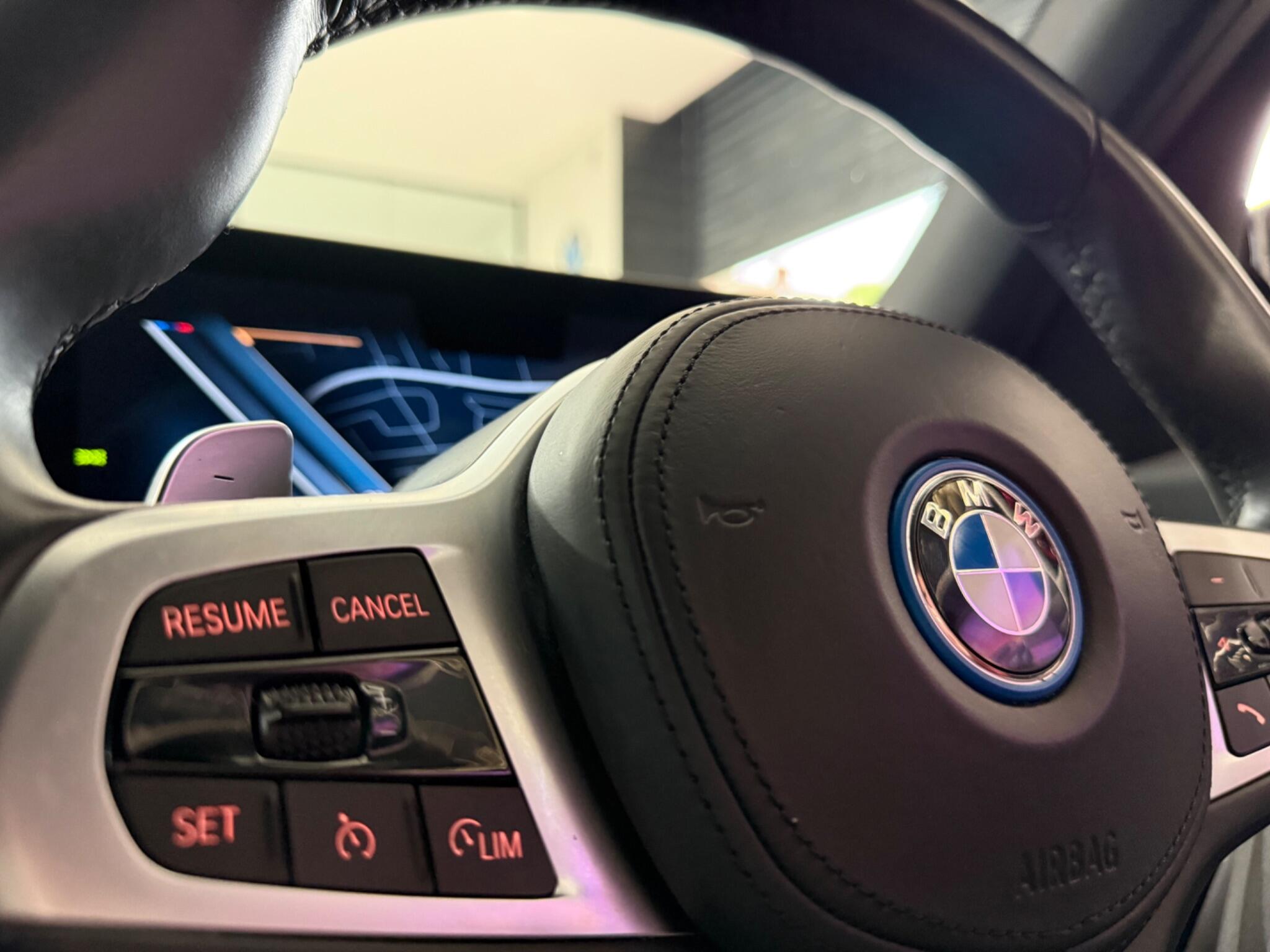 BMW 3 Series view 31