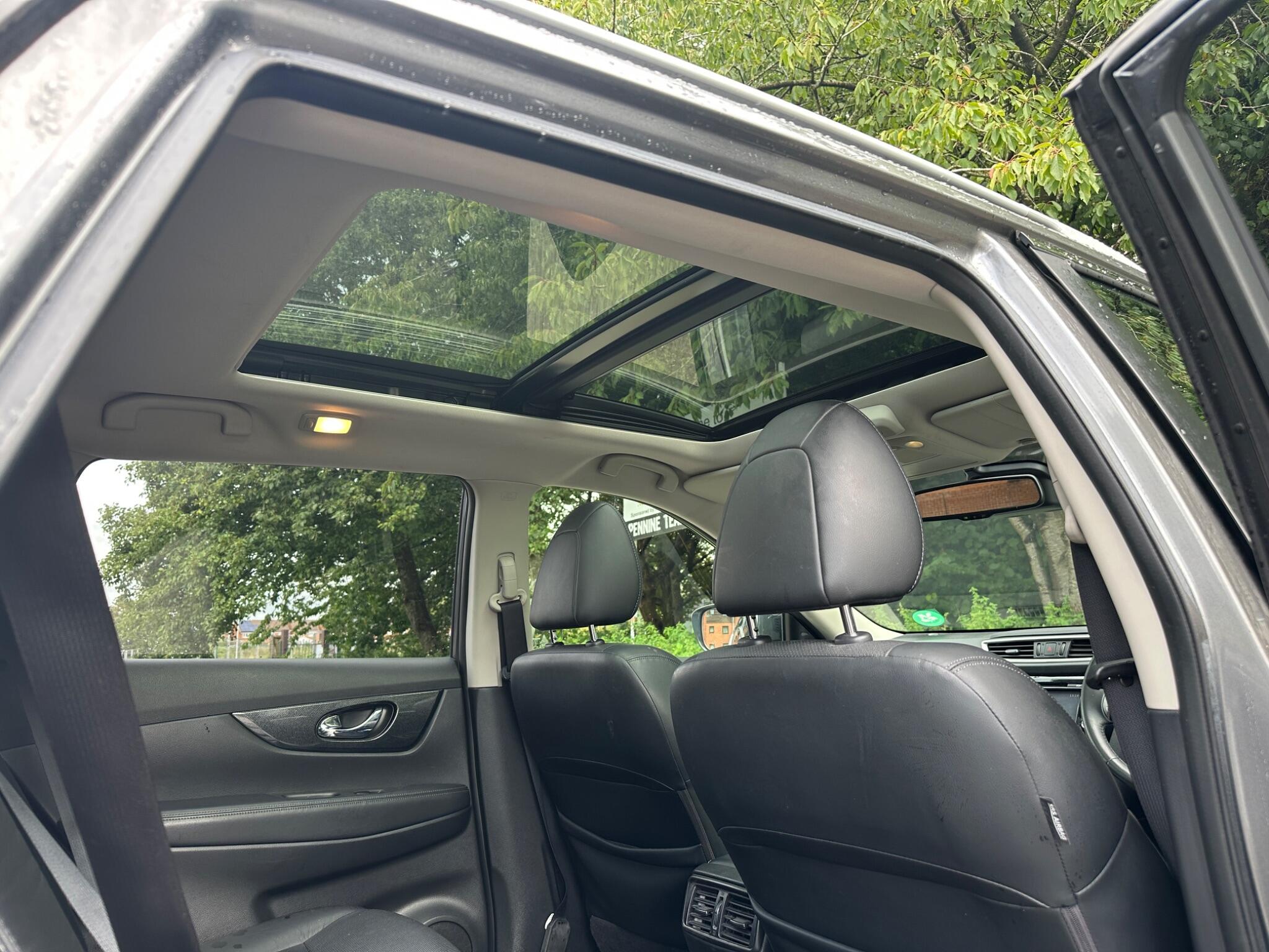 Nissan X-Trail view 25