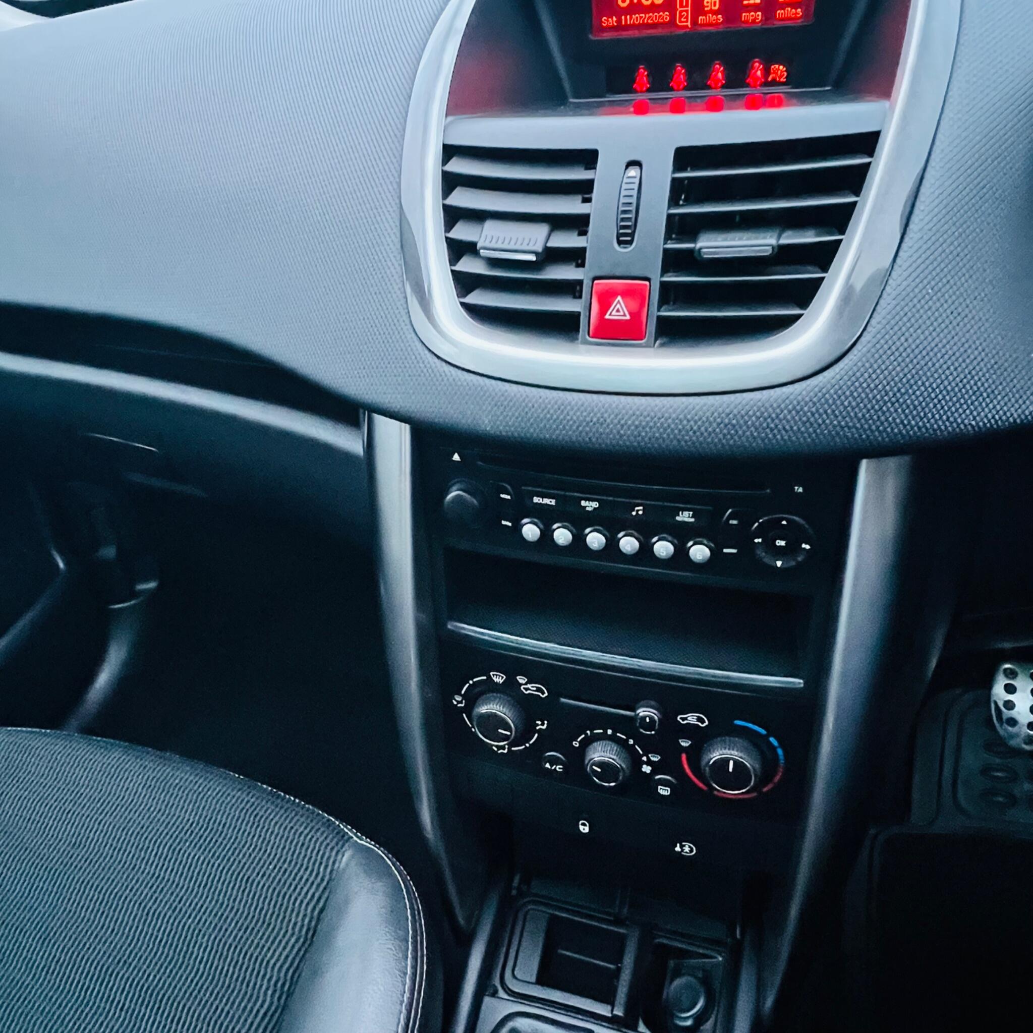 Peugeot 207 SW view 19
