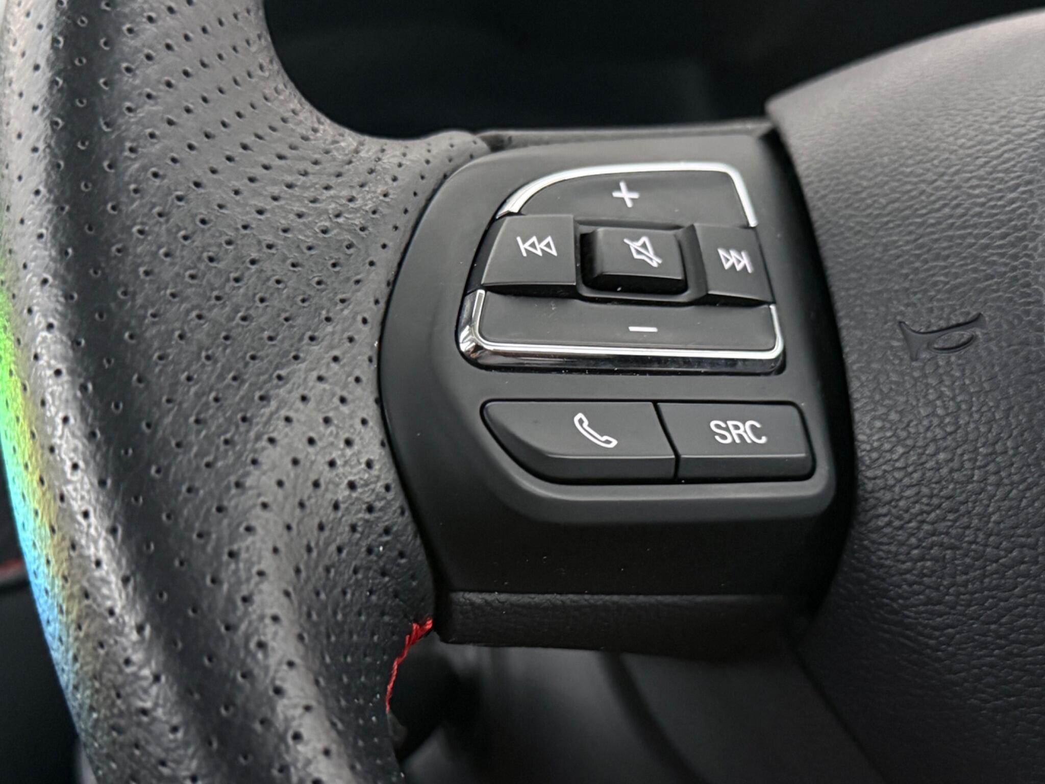 MG ZS view 14