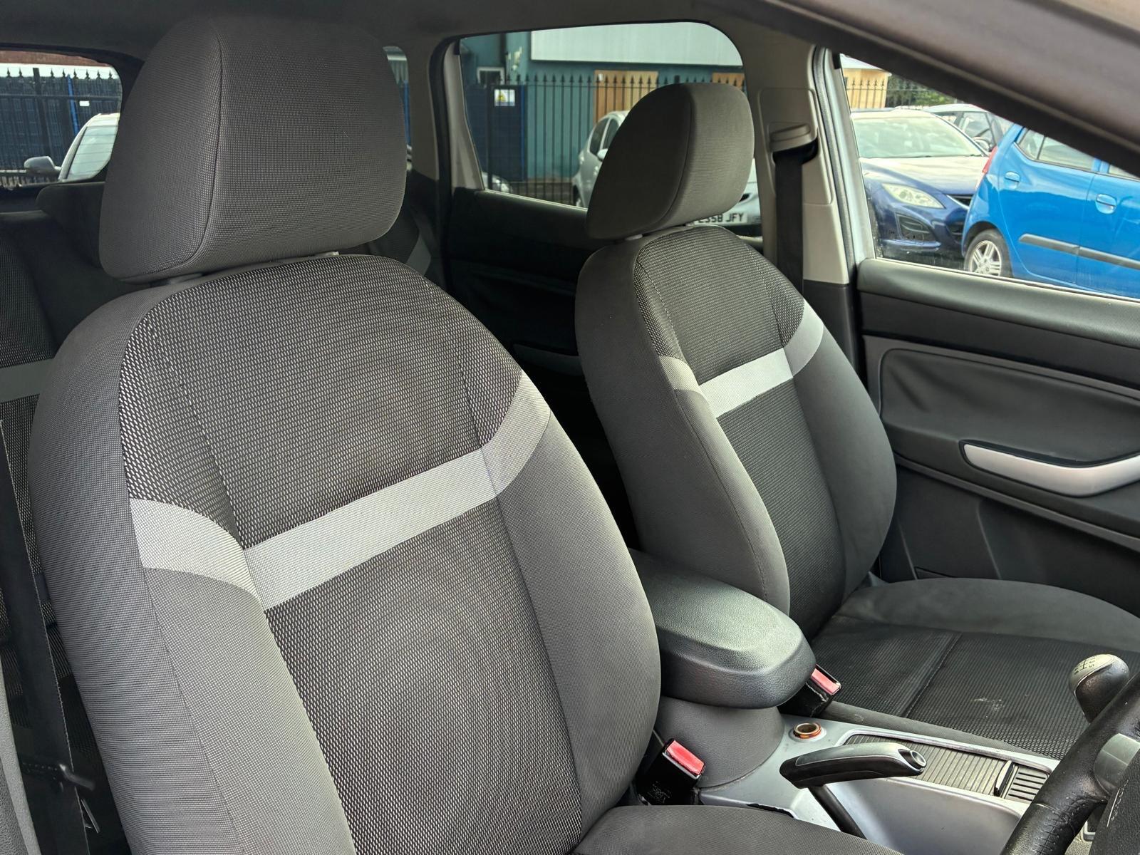 Ford Kuga view 13