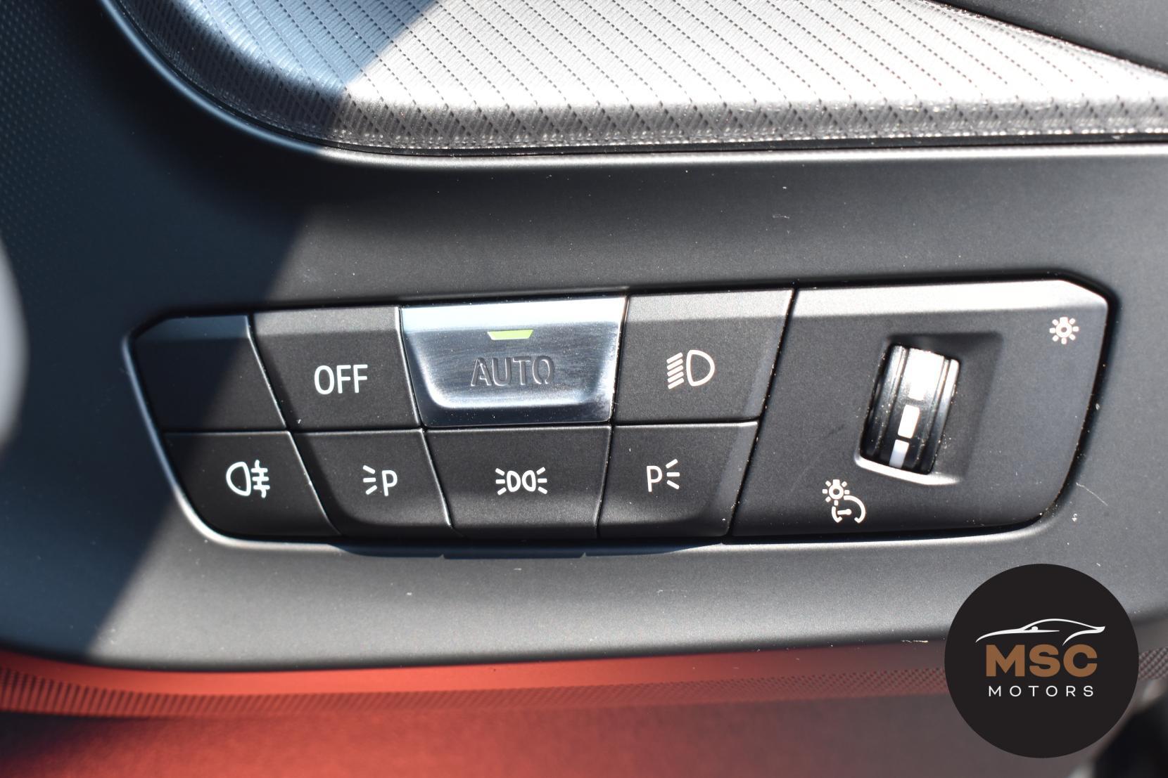 BMW 1 Series view 38