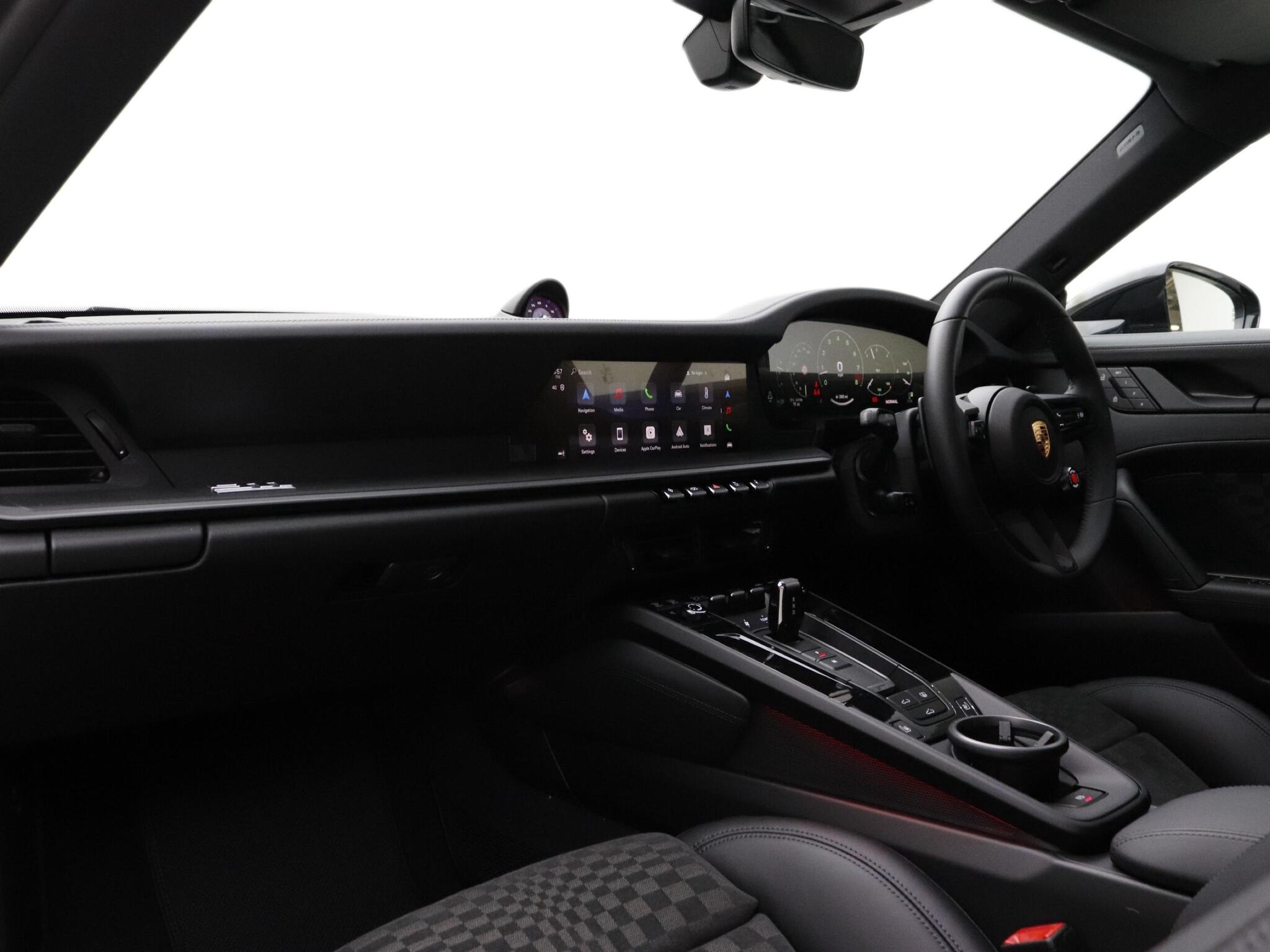 Porsche 911 view 13
