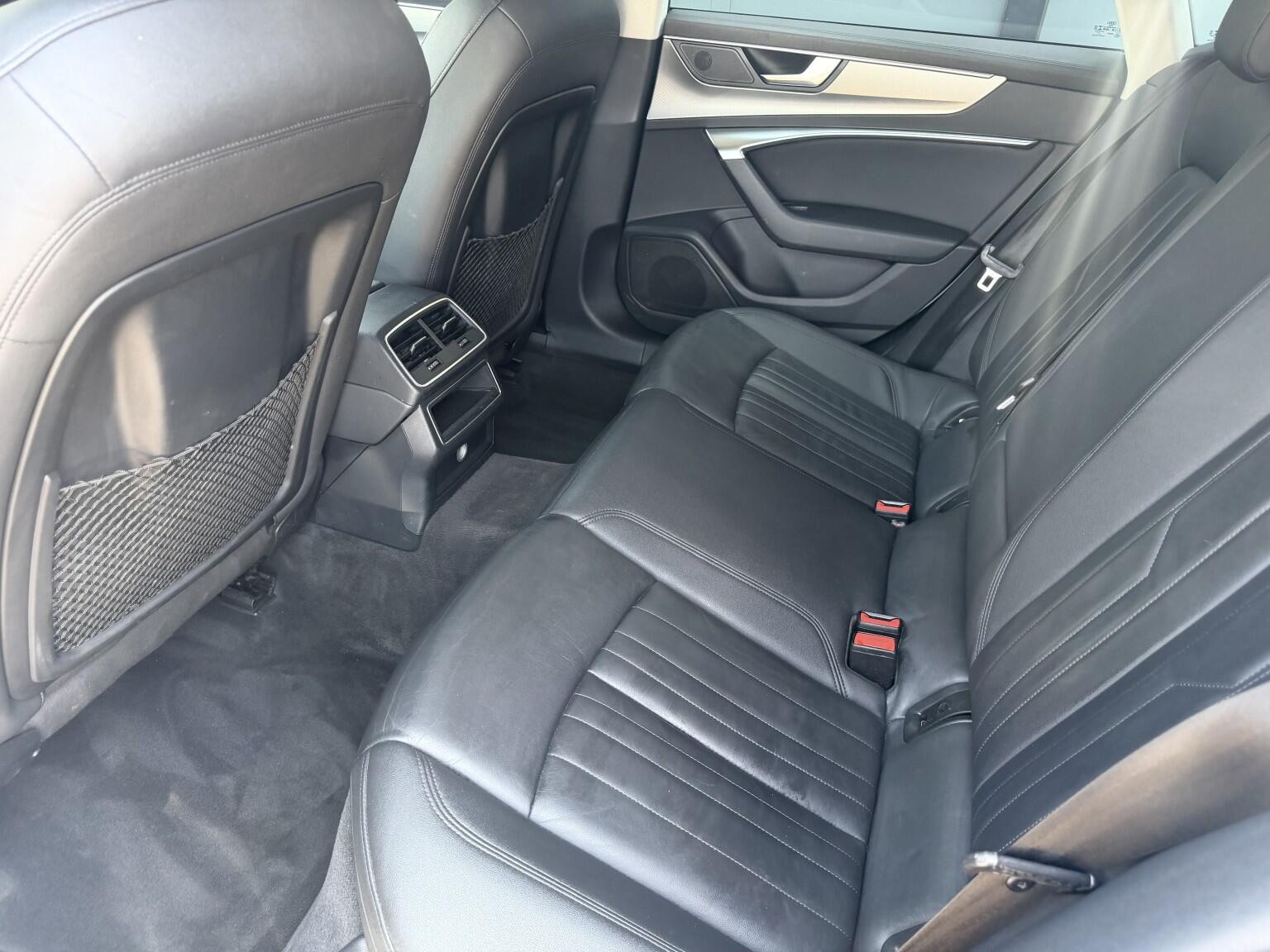 Audi A7 view 25