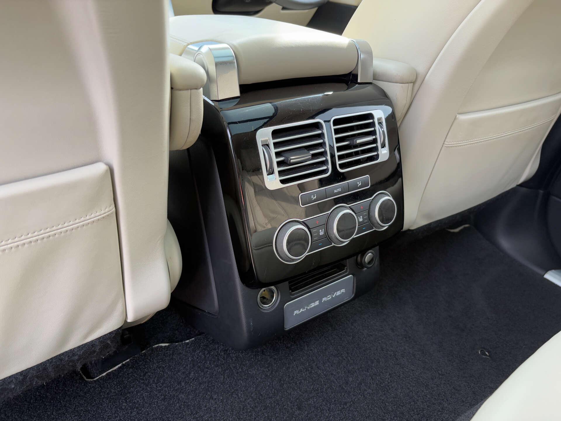 Land Rover Range Rover view 52