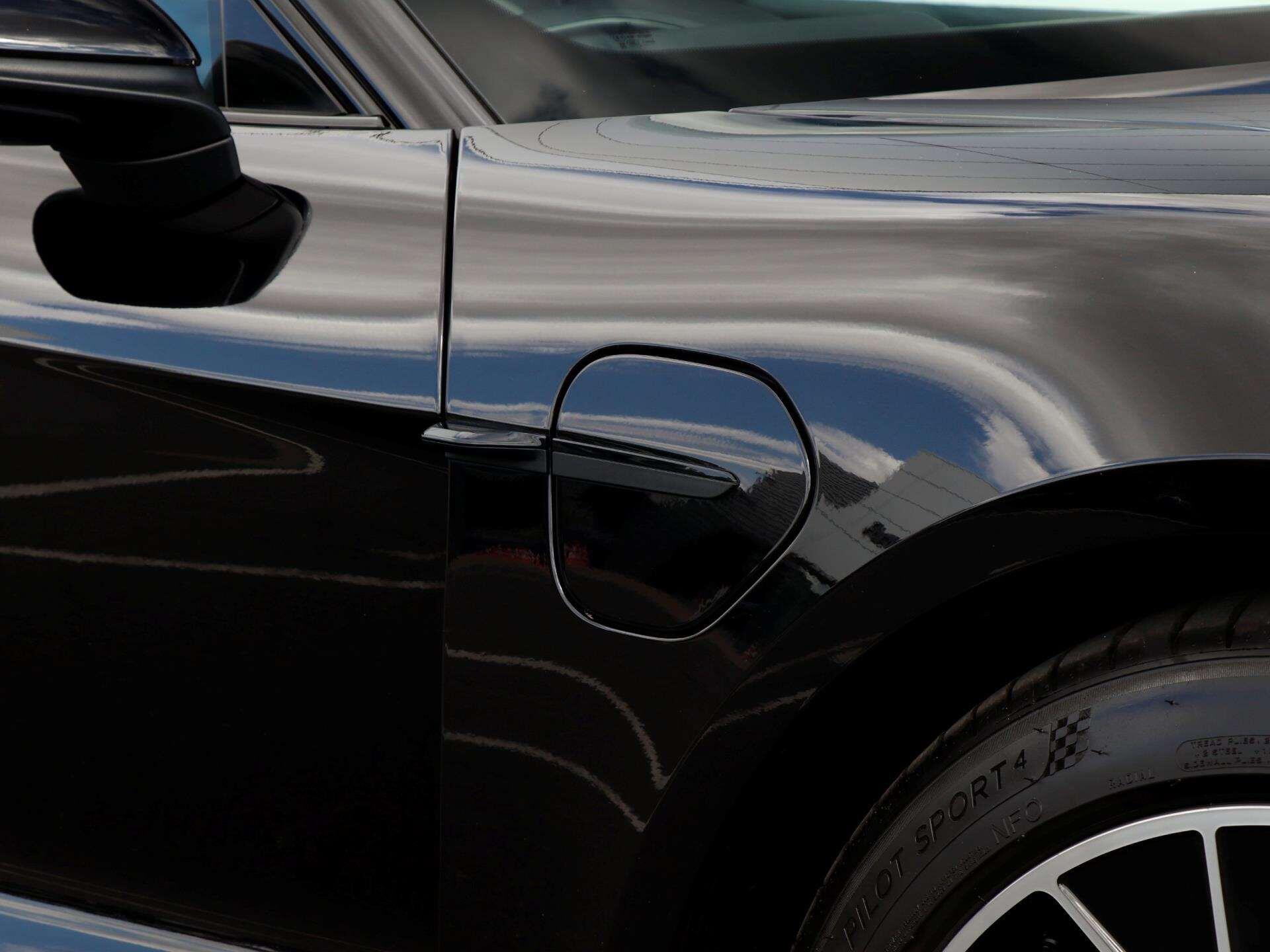 Porsche Taycan view 33