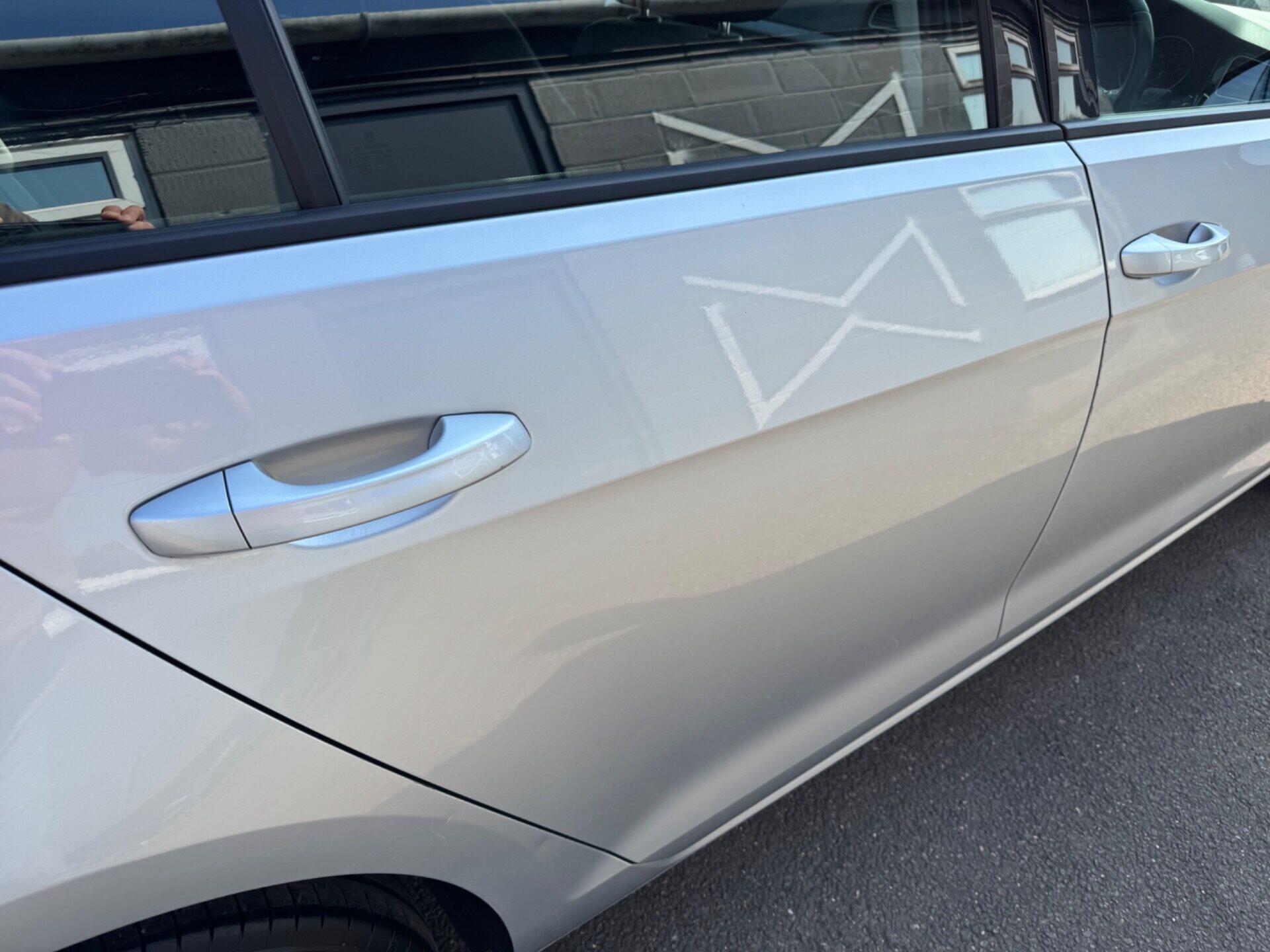 Volkswagen Golf view 20
