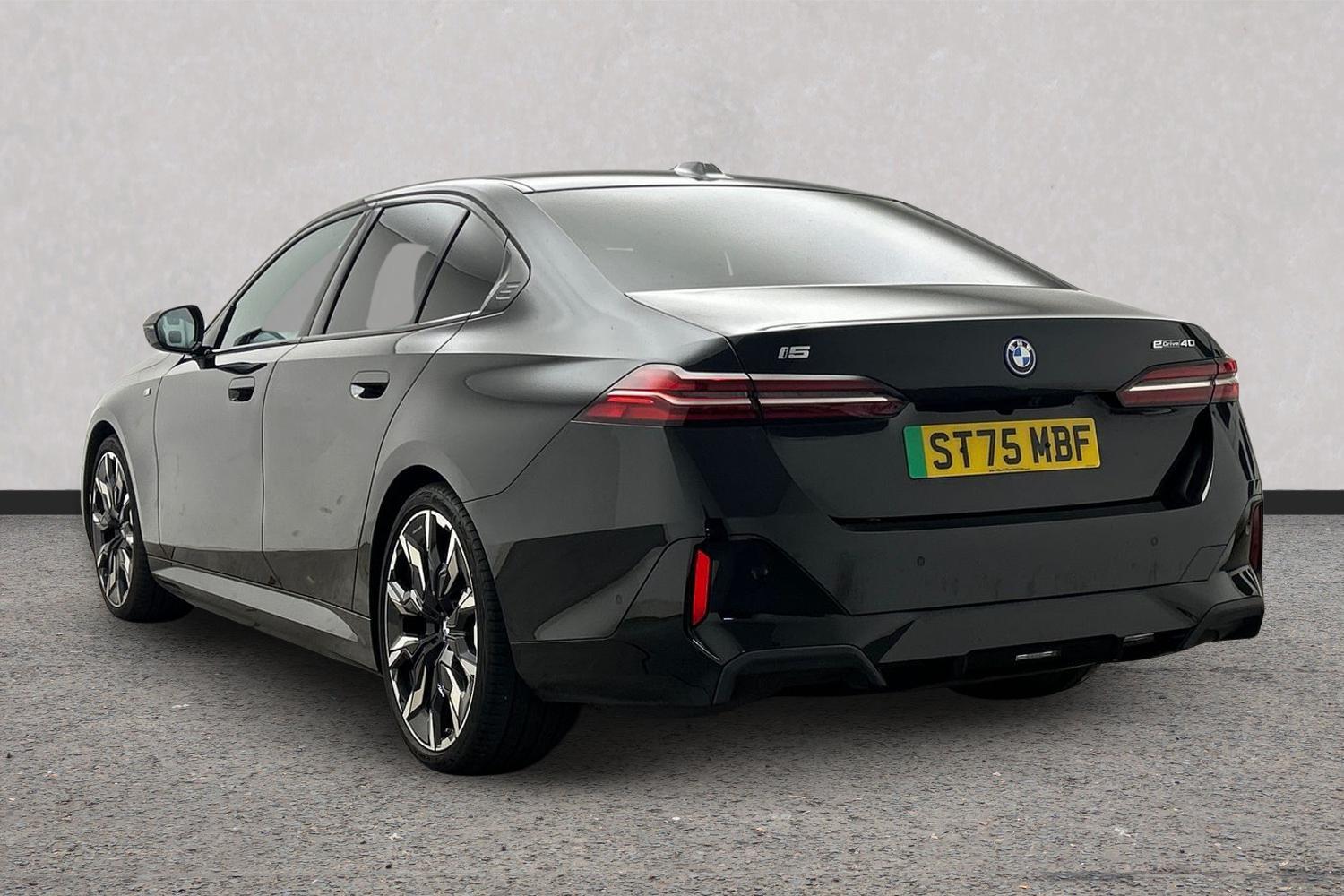 BMW i5 view 2