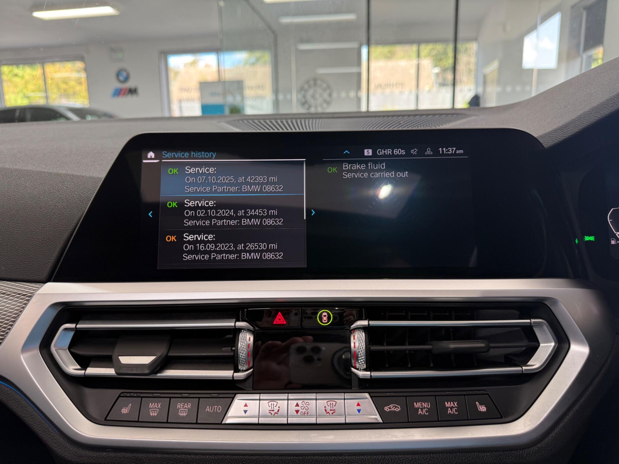 BMW 3 Series view 14