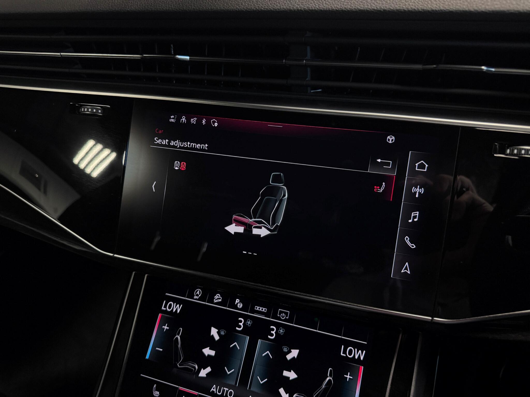 Audi Q8 view 56