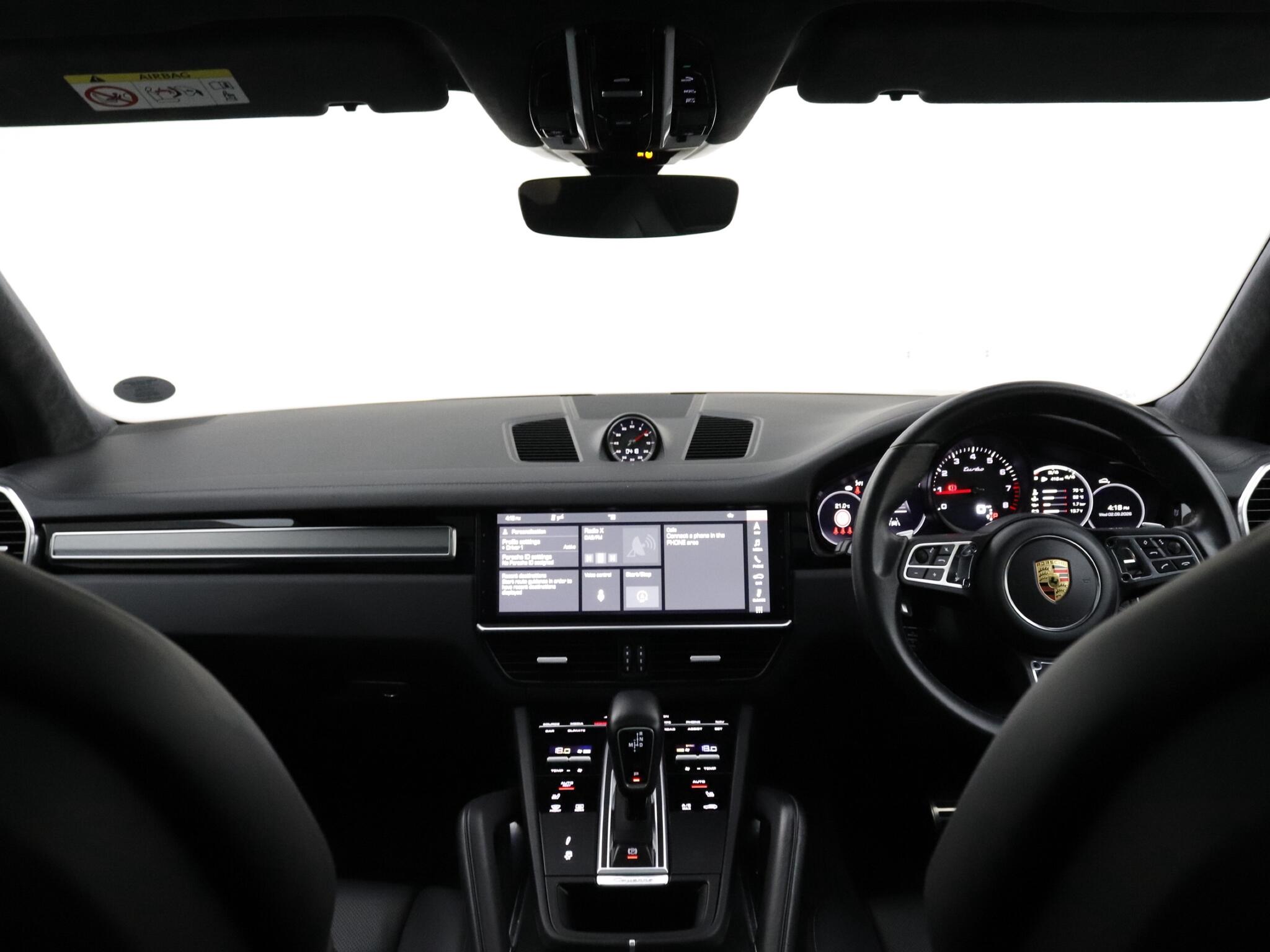 Porsche Cayenne view 31