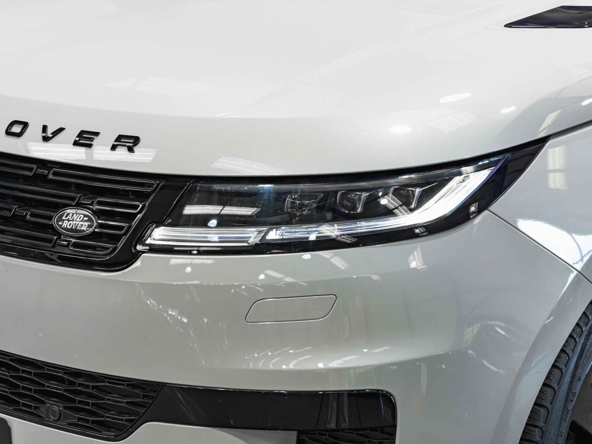 Land Rover Range Rover Sport view 14
