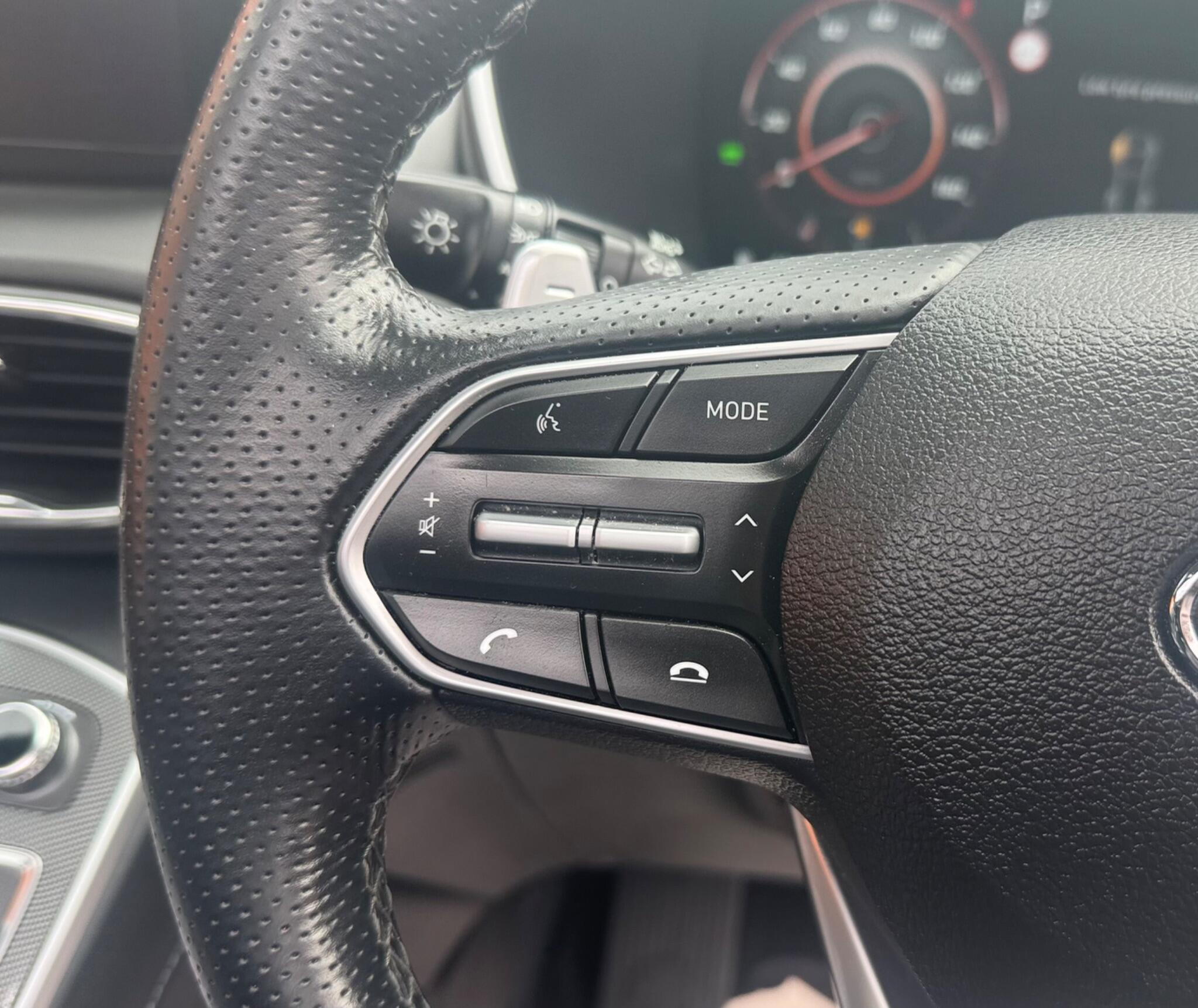 Hyundai Santa FE view 18