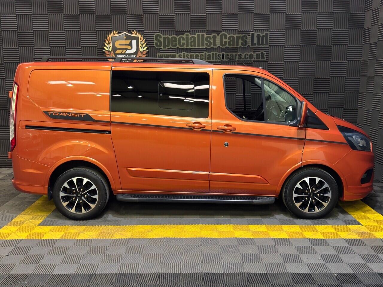 Ford Transit Custom view 4