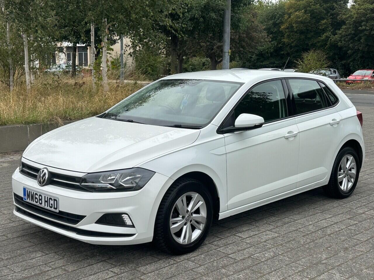 Volkswagen Polo view 11