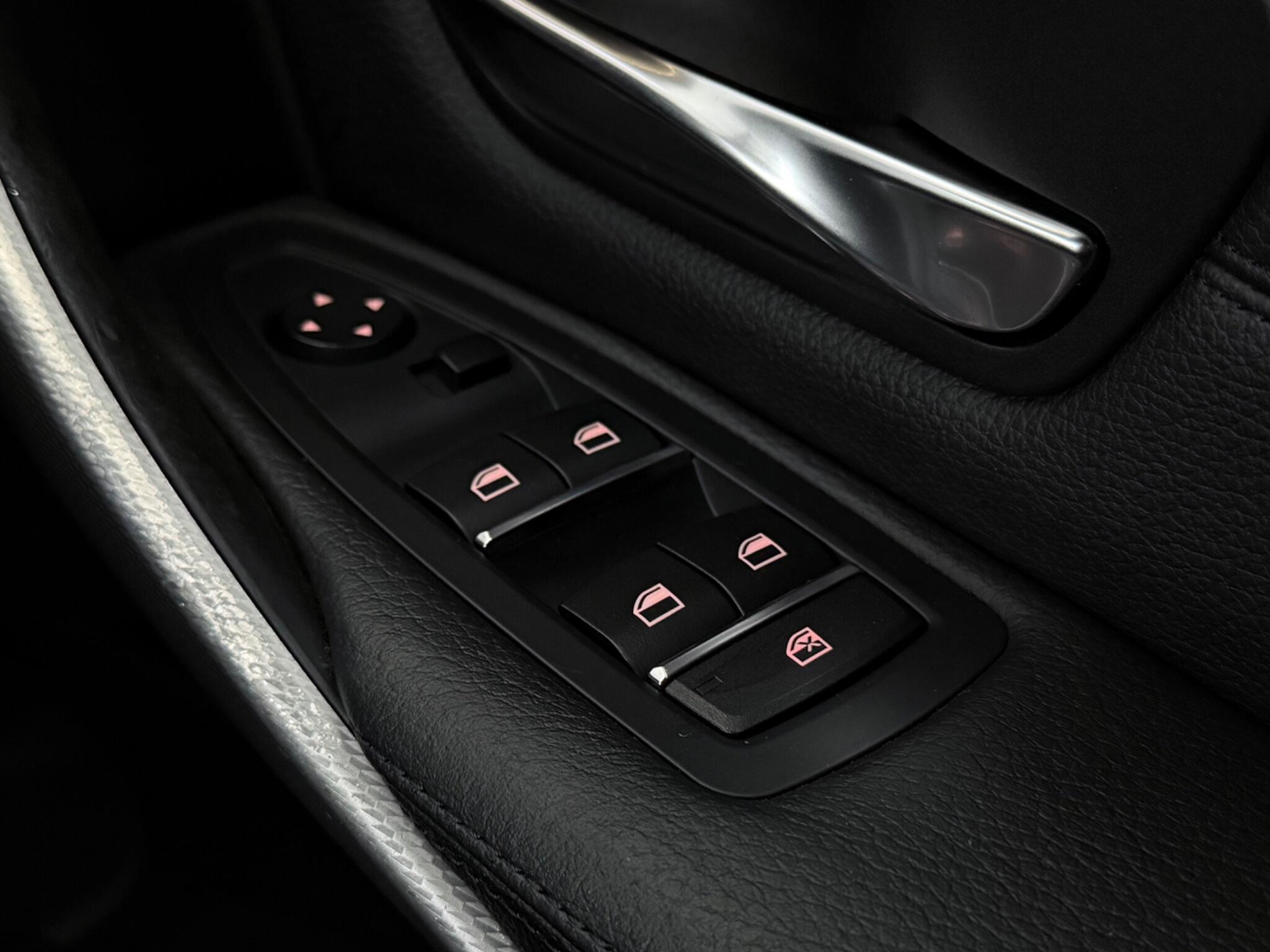 BMW 3 Series view 17