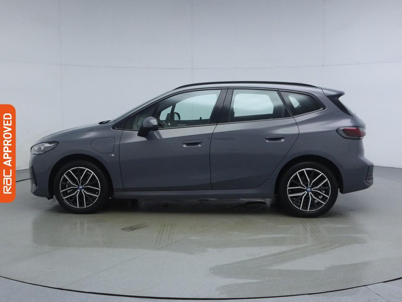 BMW 2 Series view 32