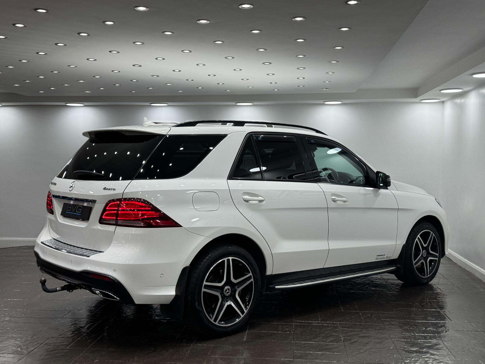 Mercedes-Benz Gle view 19