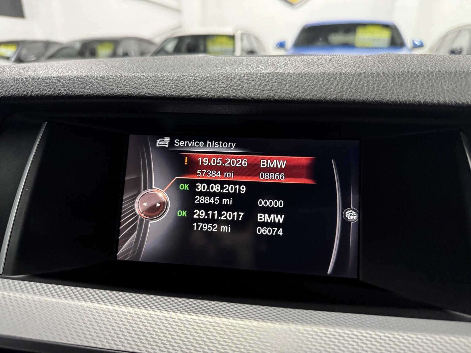 BMW 5 Series view 31