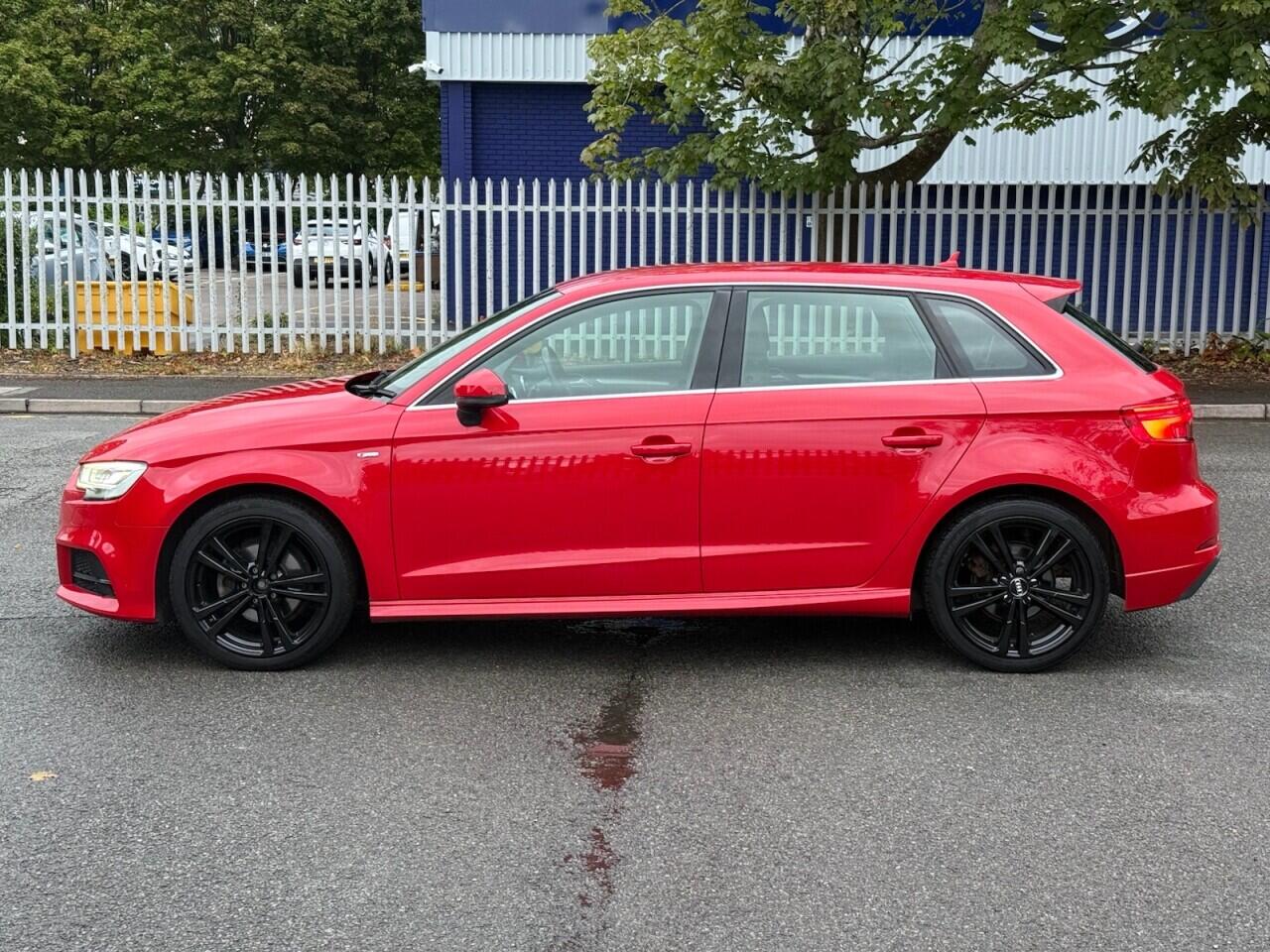 Audi A3 view 4