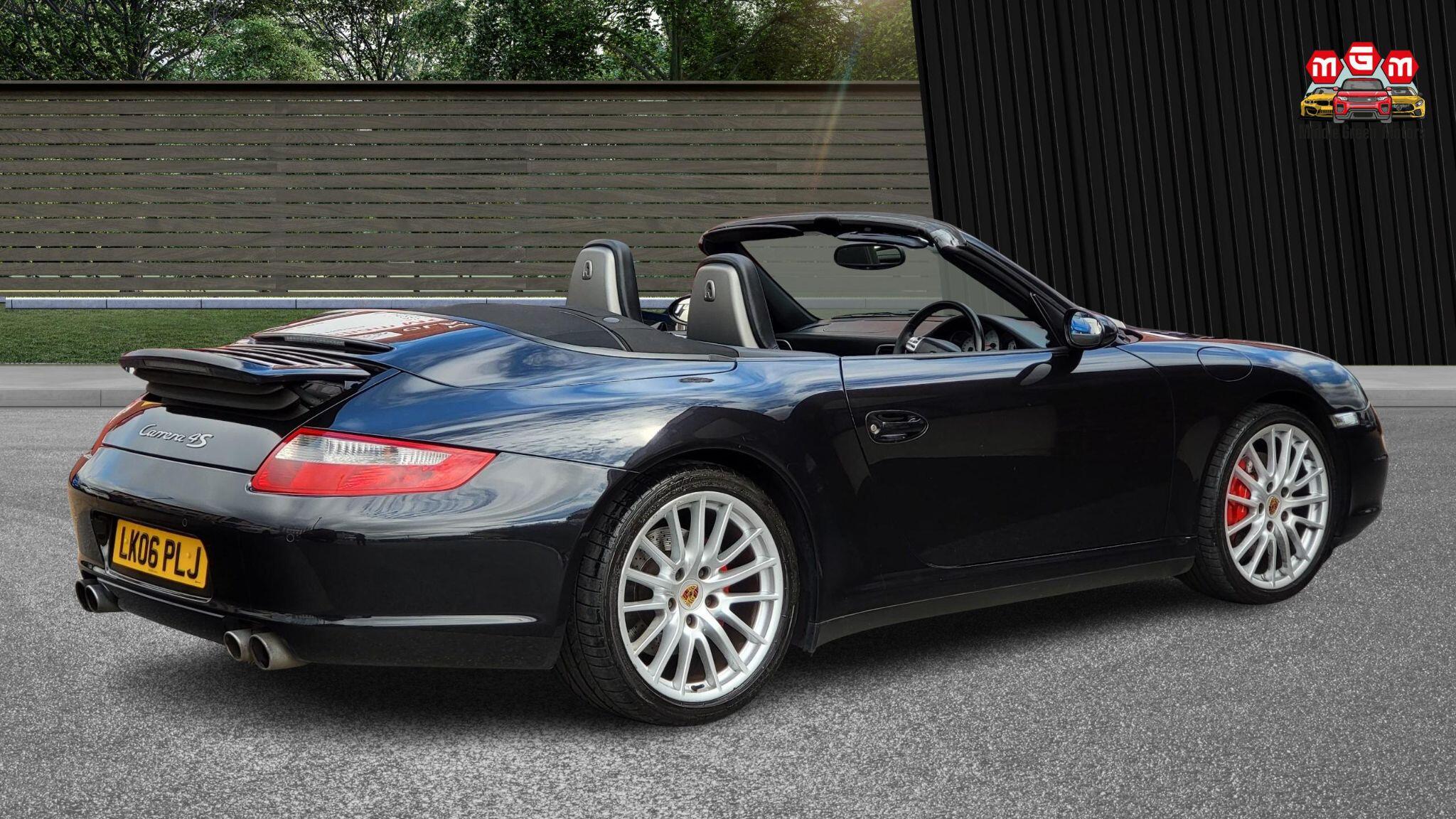 Porsche 911 view 2