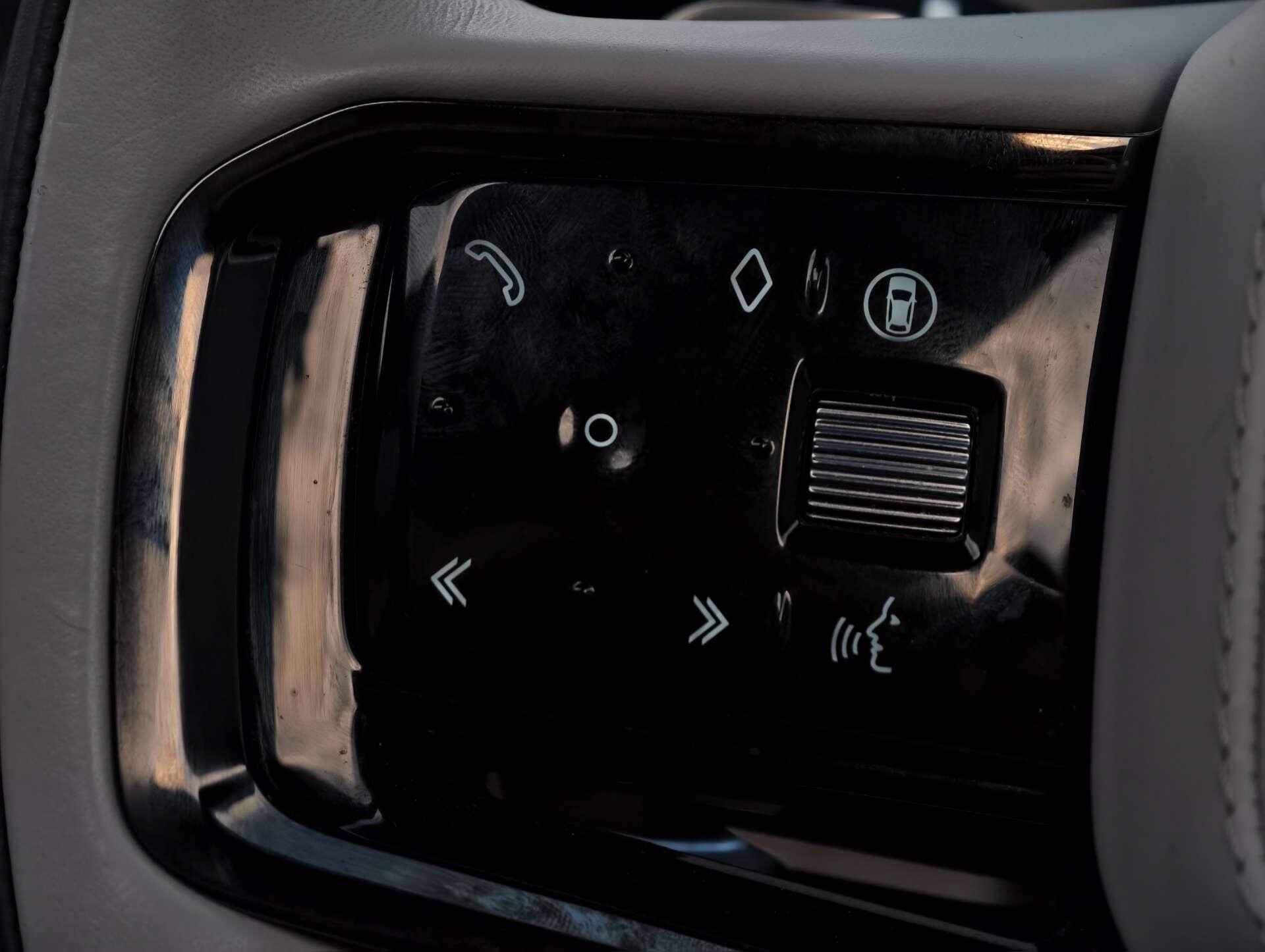 Land Rover Range Rover Sport view 43