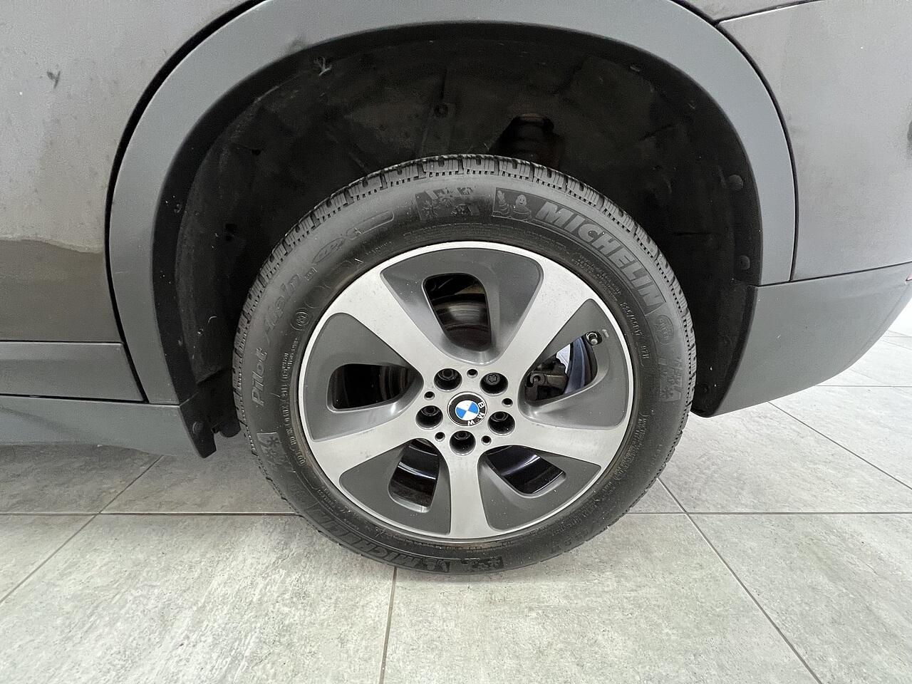 BMW X1 view 21