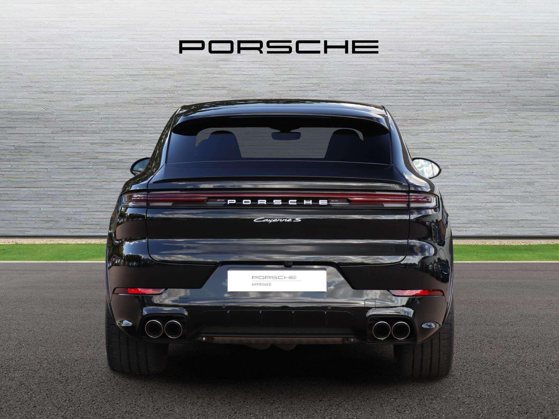 Porsche Cayenne view 4