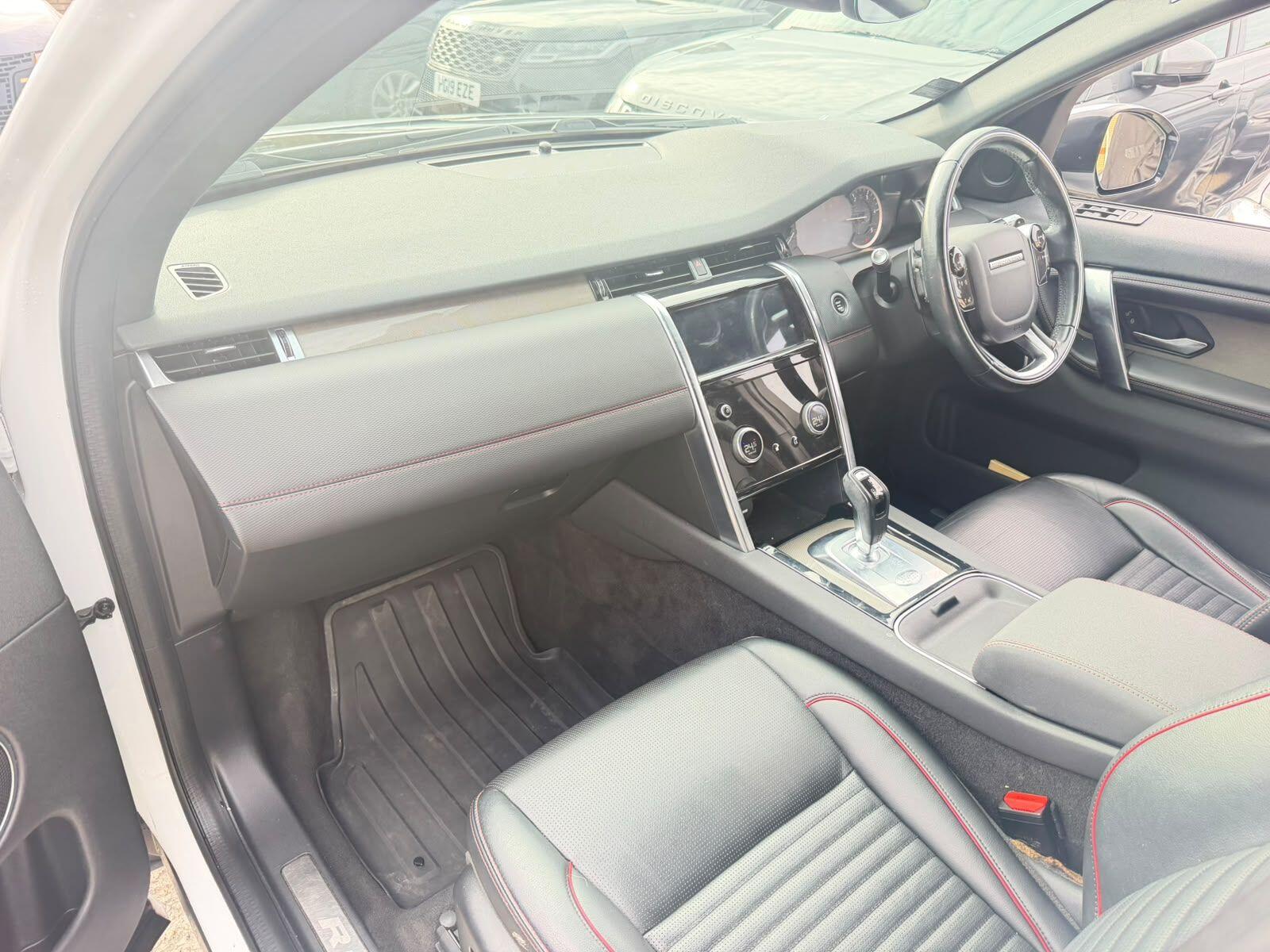 Land Rover Discovery Sport view 18
