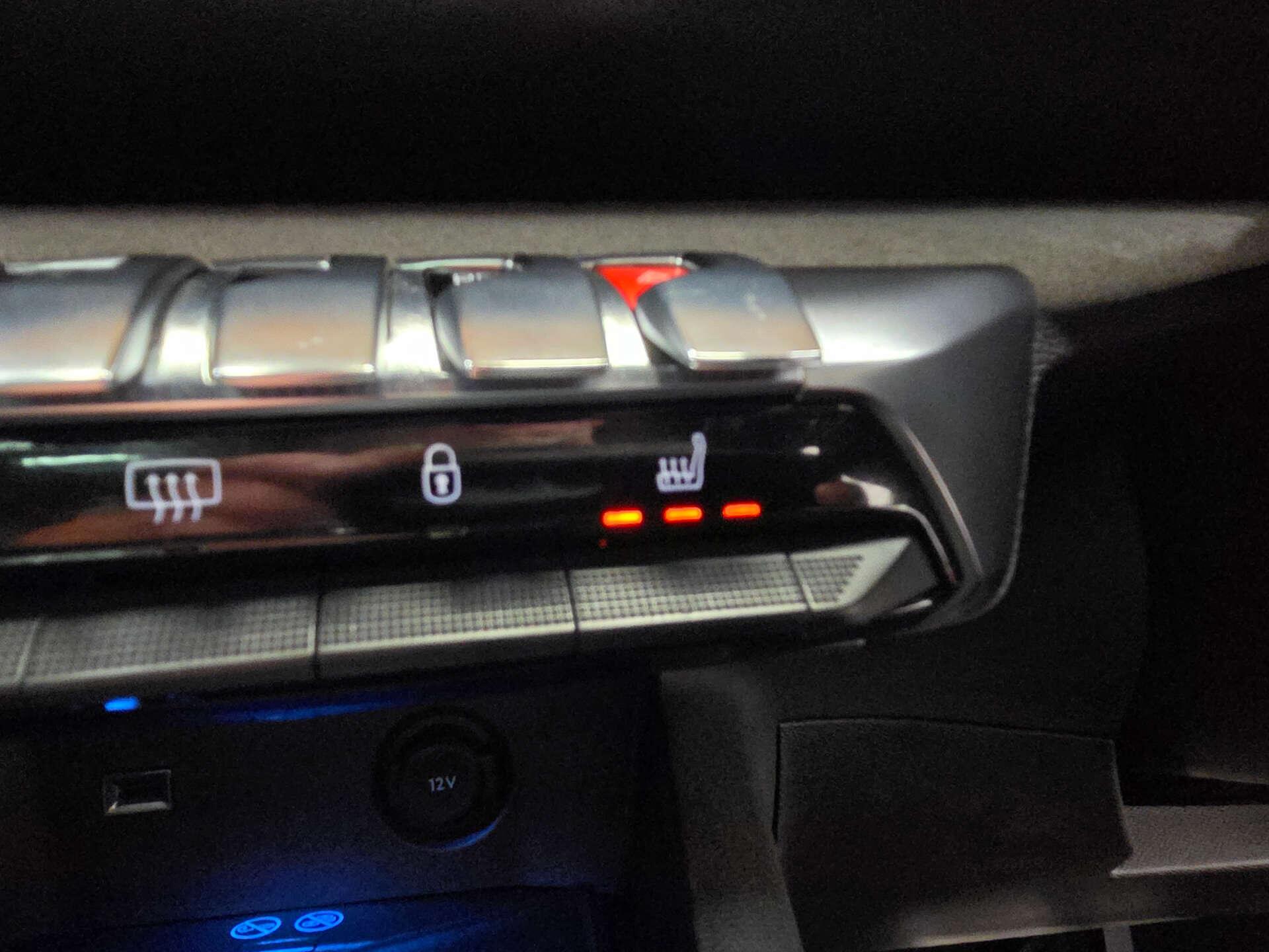 Peugeot 3008 view 21