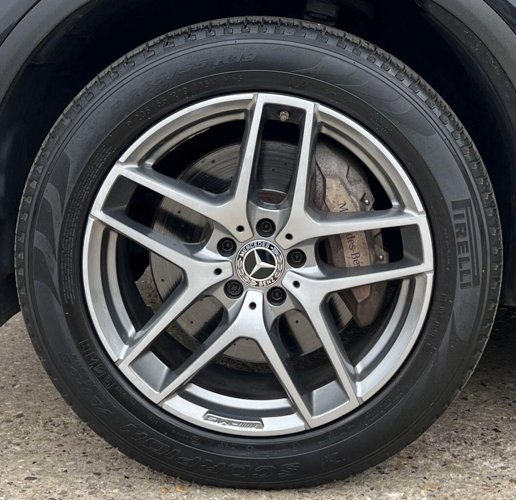 Mercedes-Benz GLC view 14