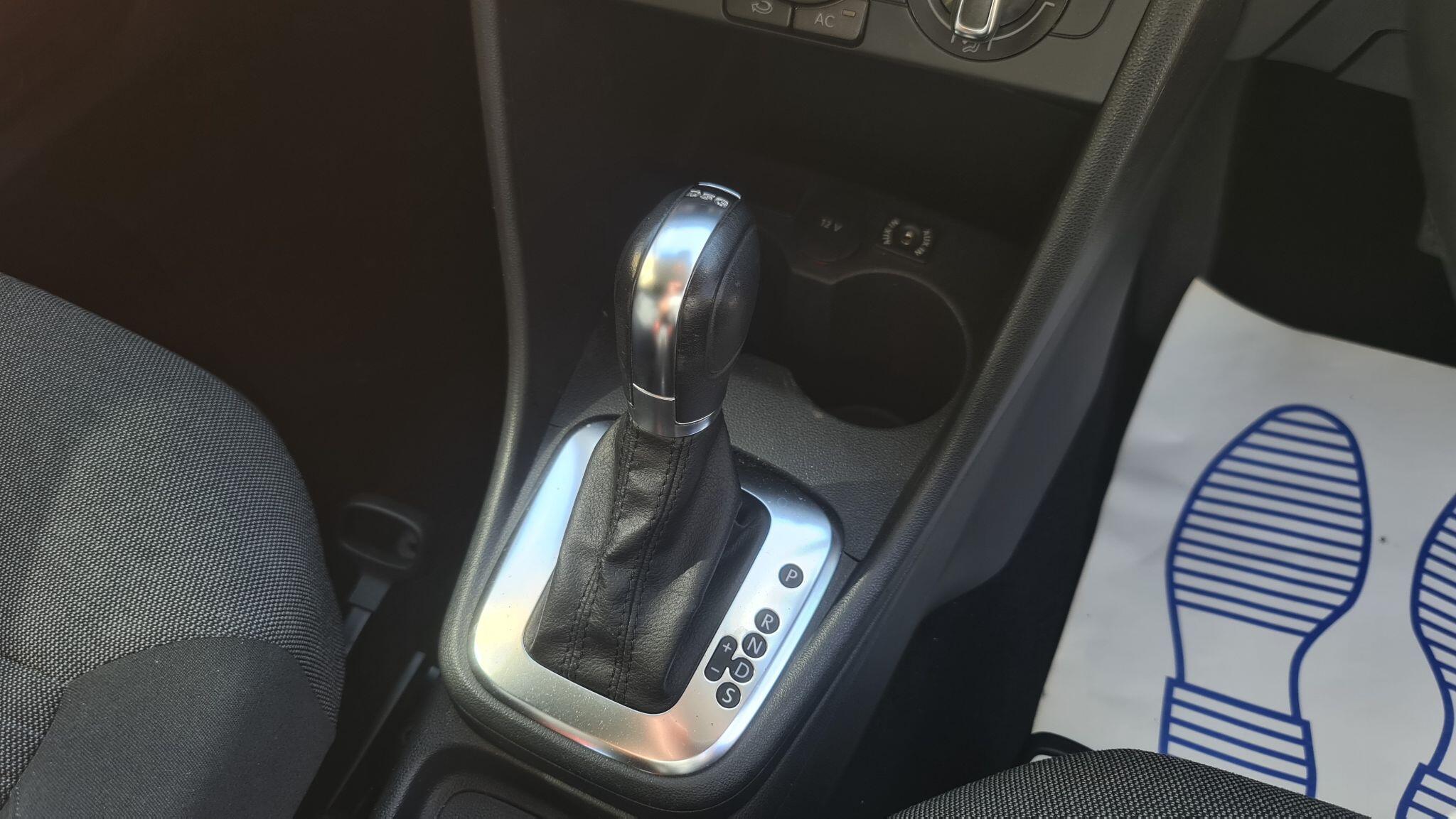Volkswagen Polo view 11