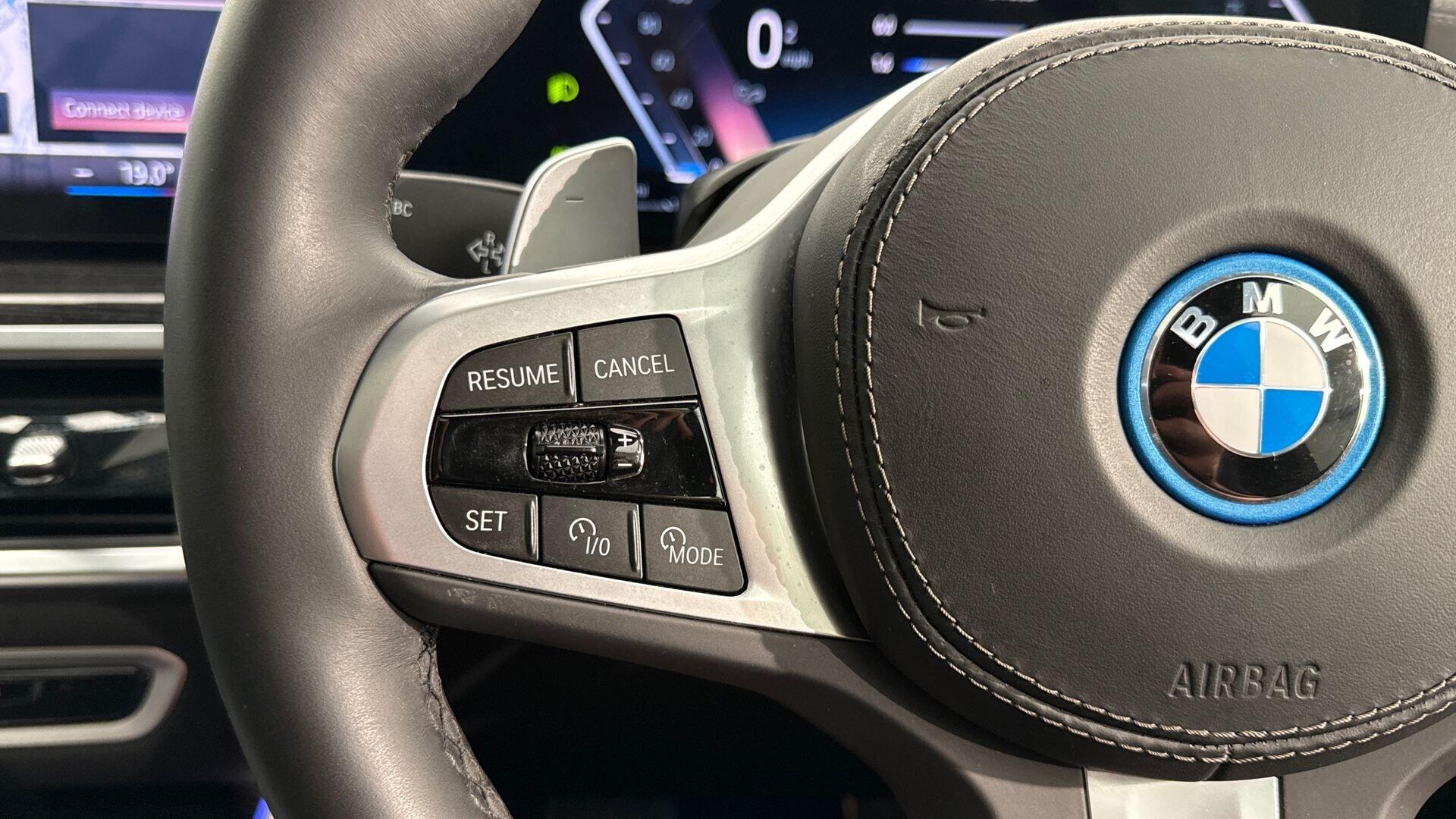 BMW X5 view 17