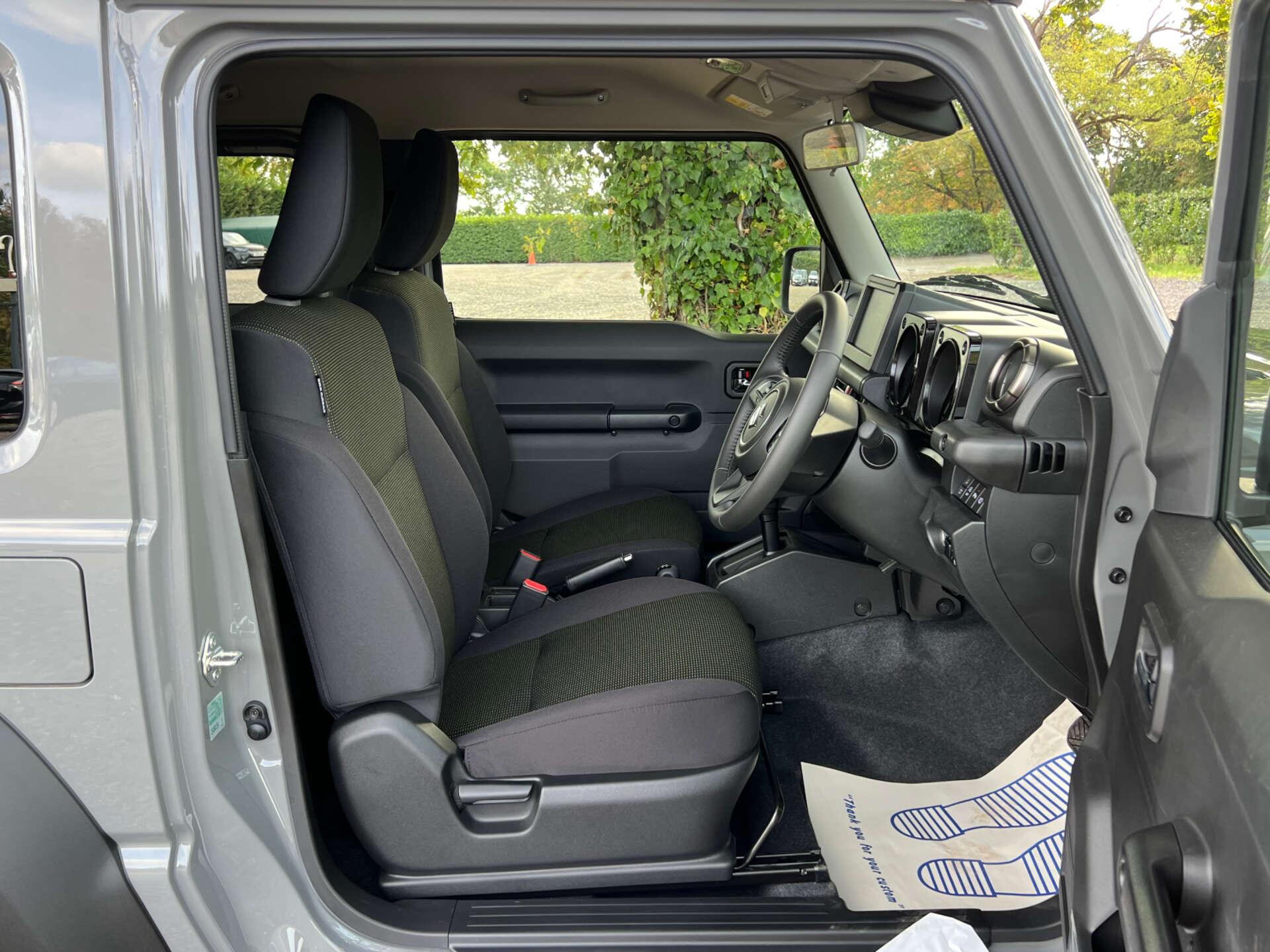 Suzuki Jimny view 13