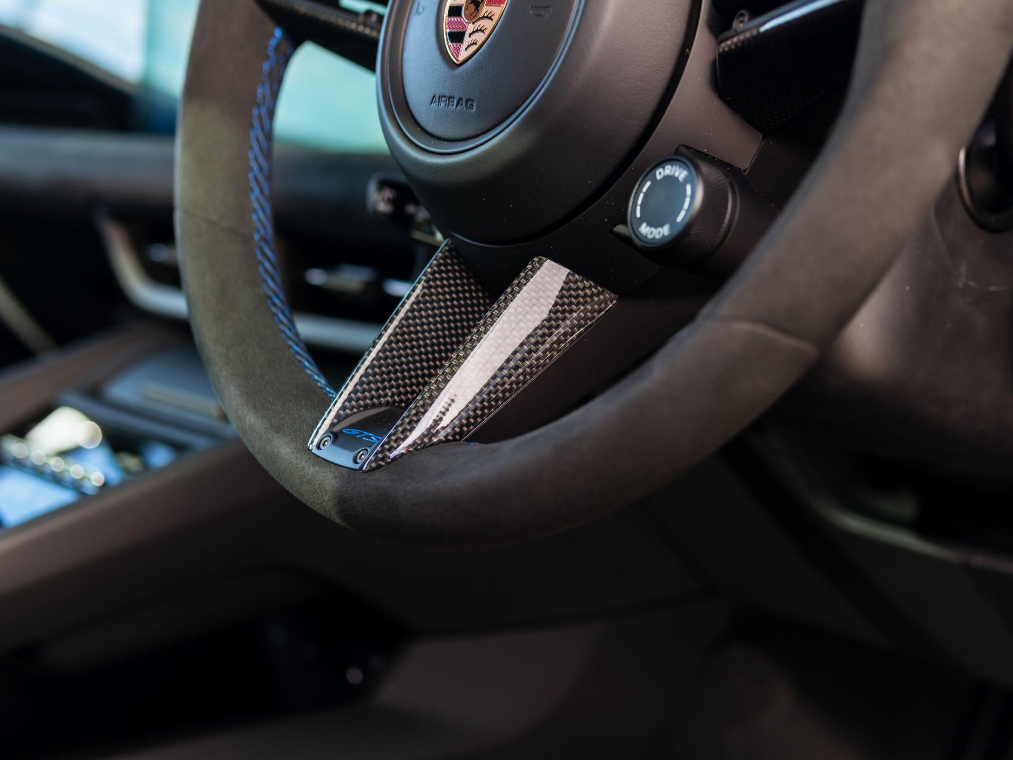 Porsche Macan view 31