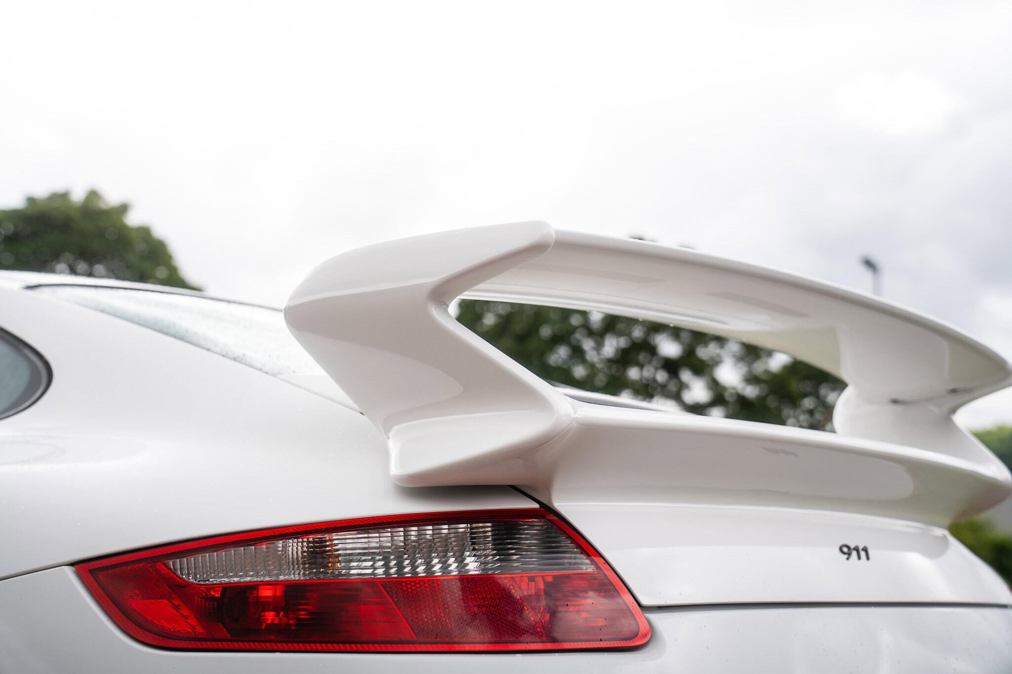 Porsche 911 view 14