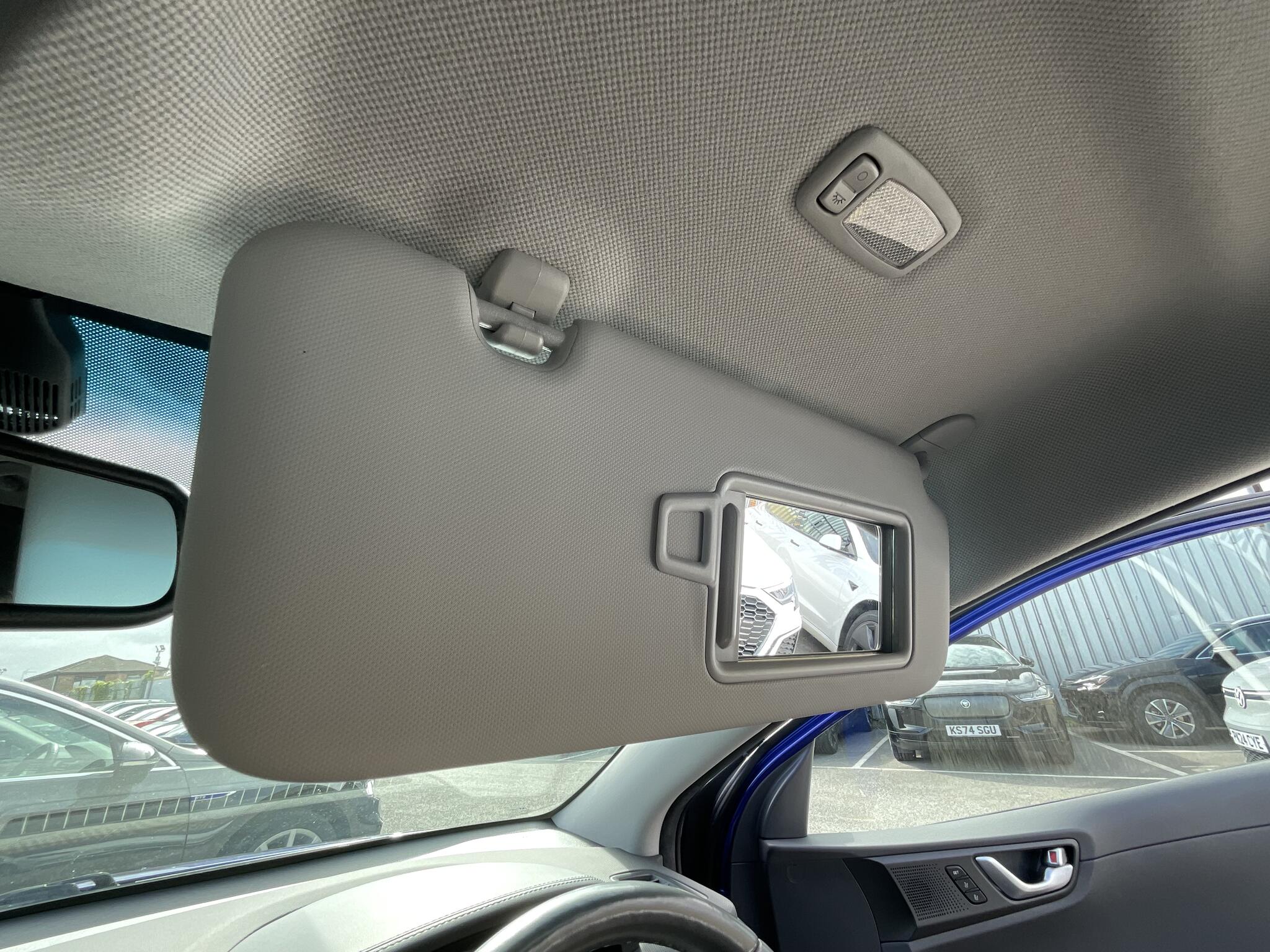 Hyundai Ioniq view 29