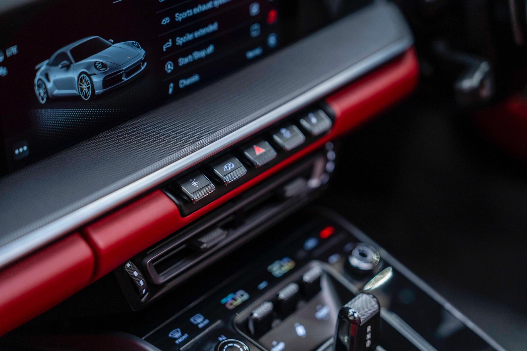 Porsche 911 view 46