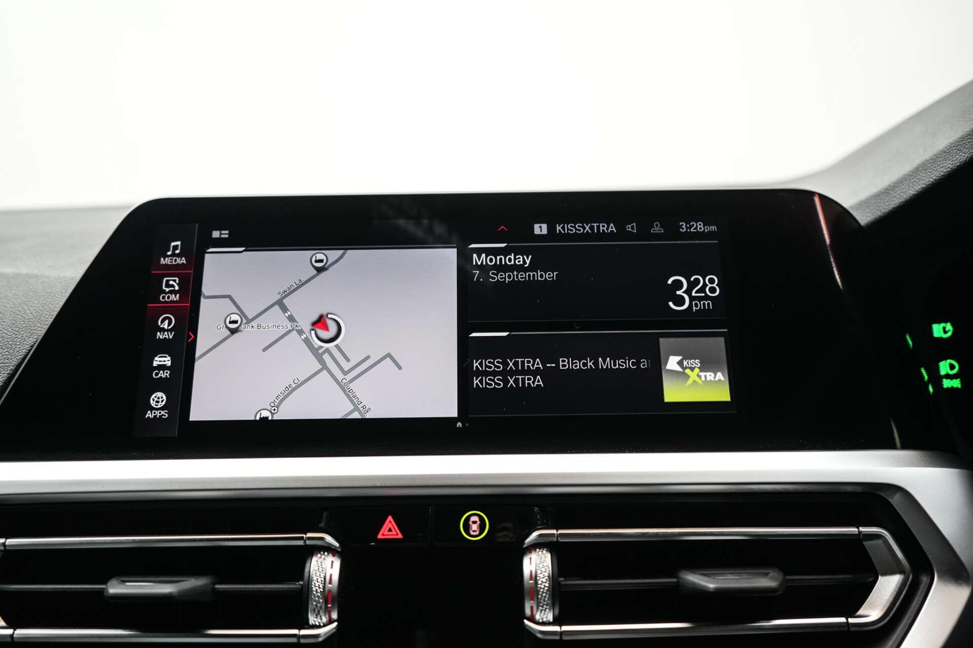 BMW M4 view 25