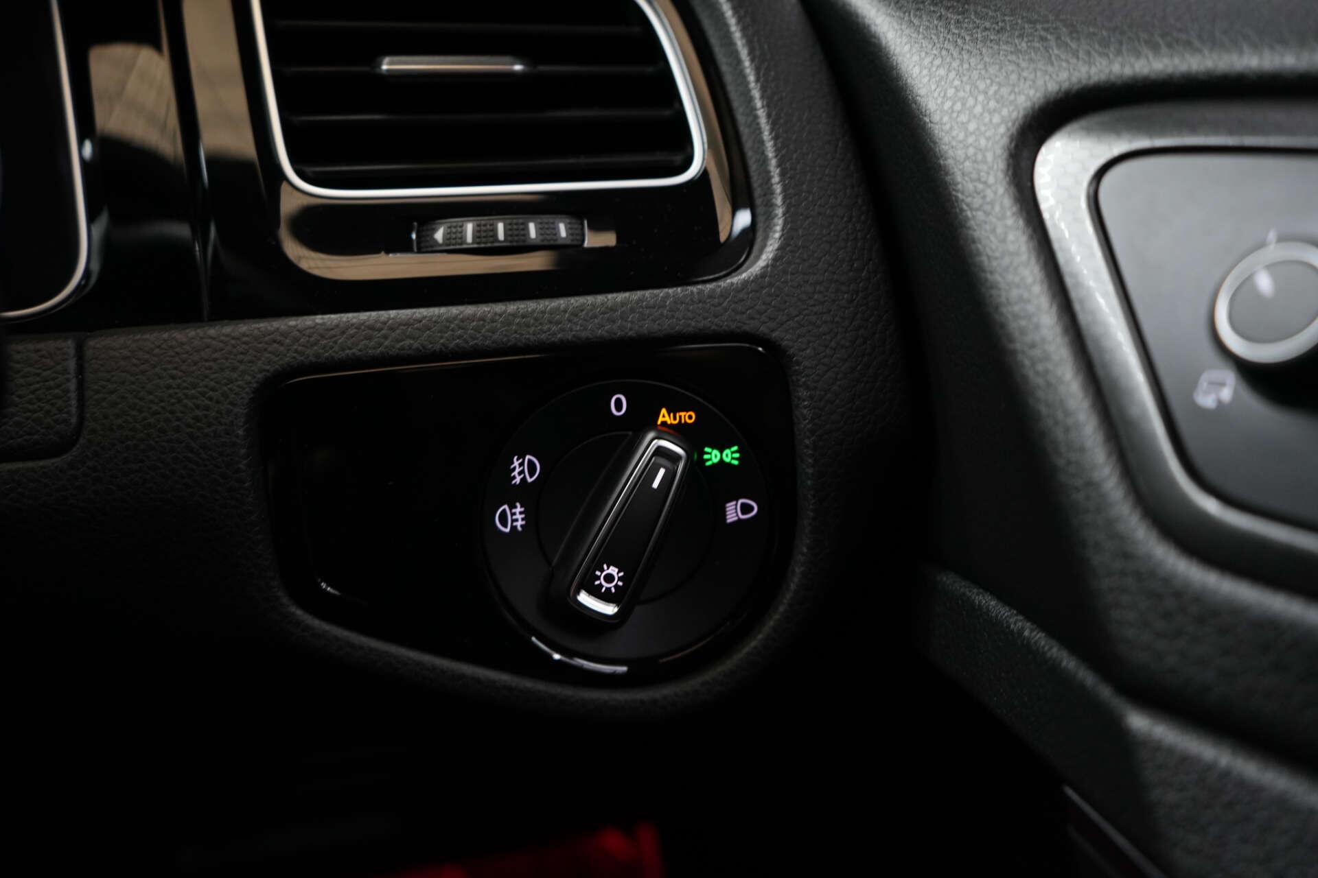 Volkswagen Golf view 40