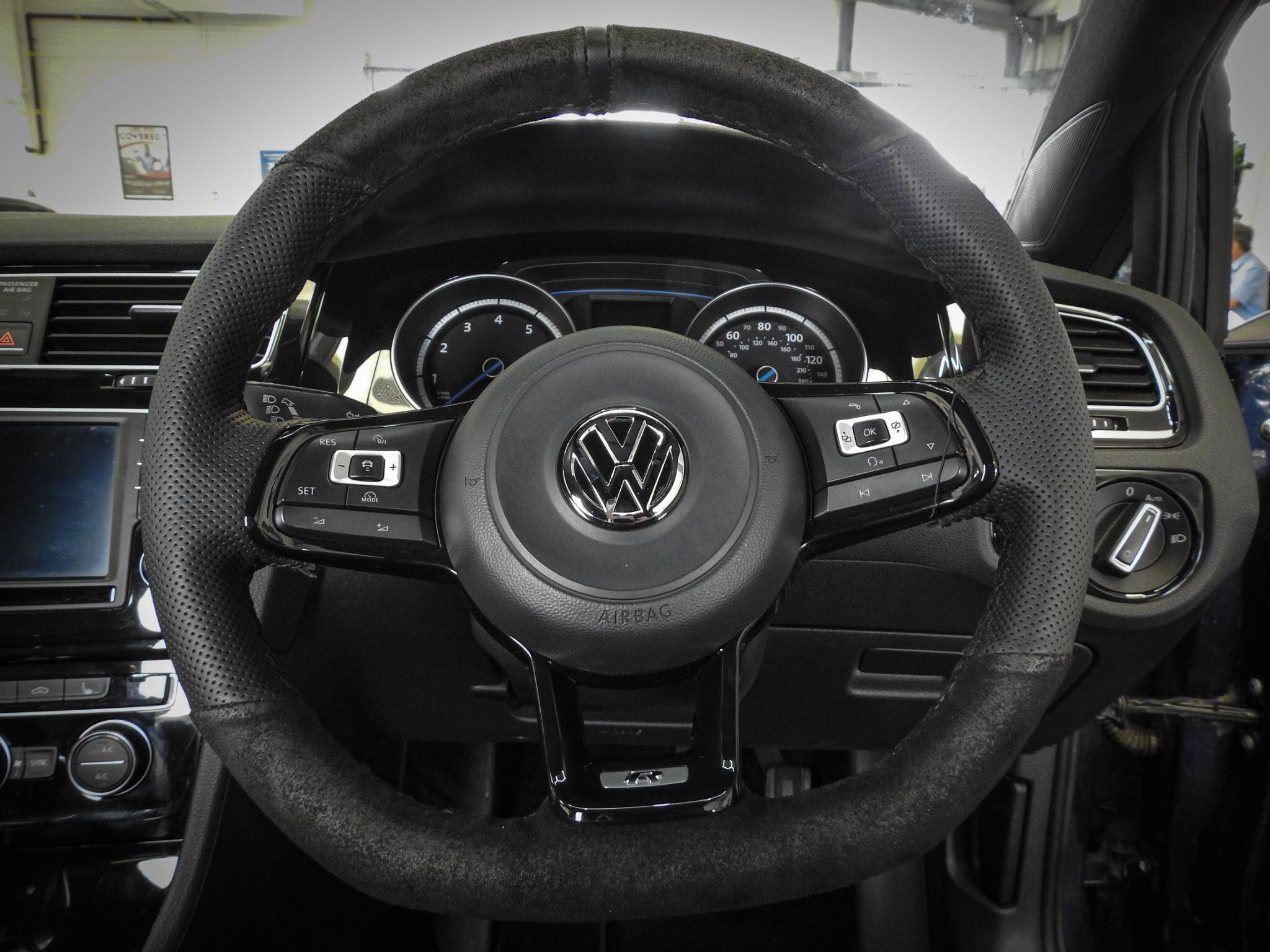 Volkswagen Golf view 25