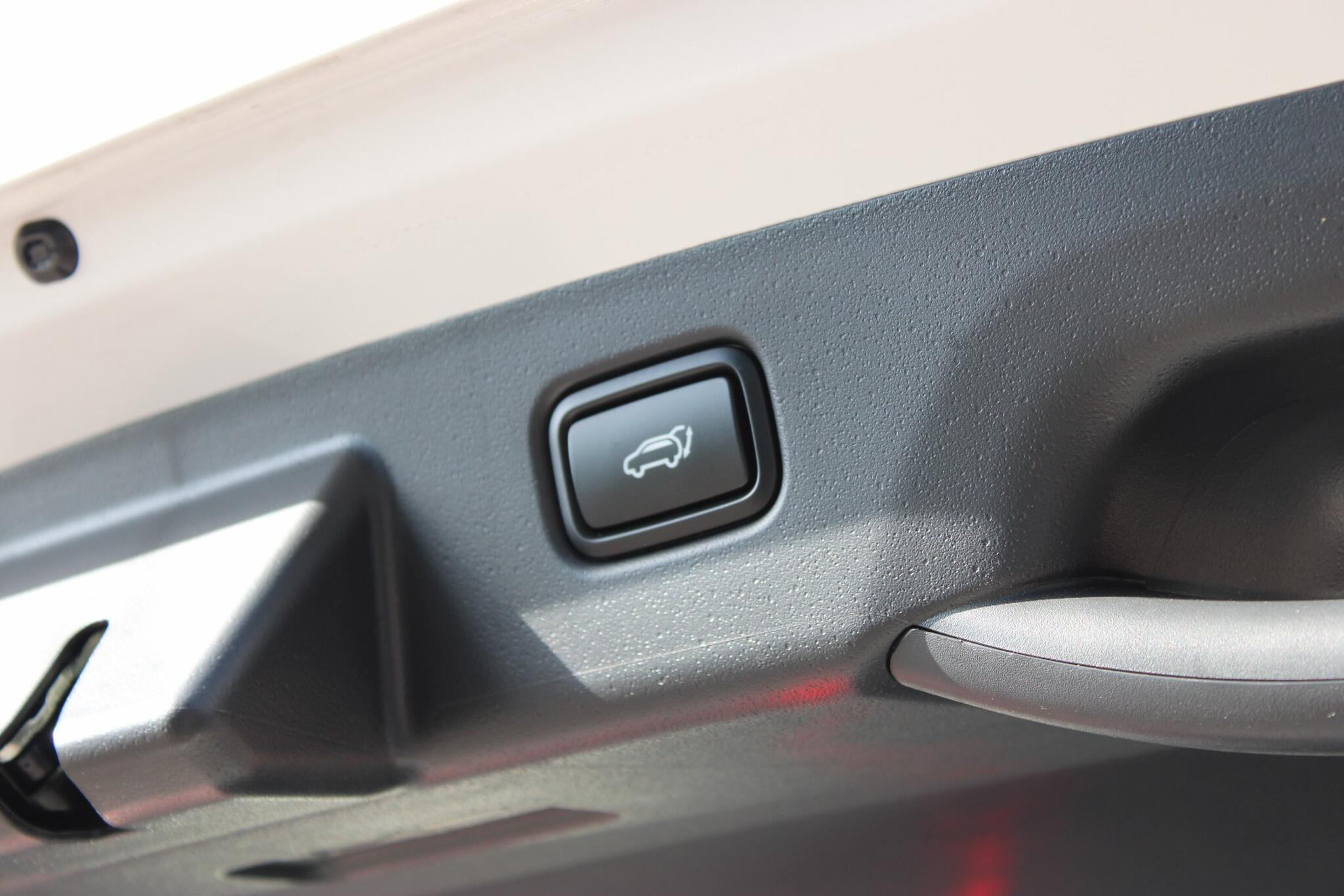 Kia Niro view 8