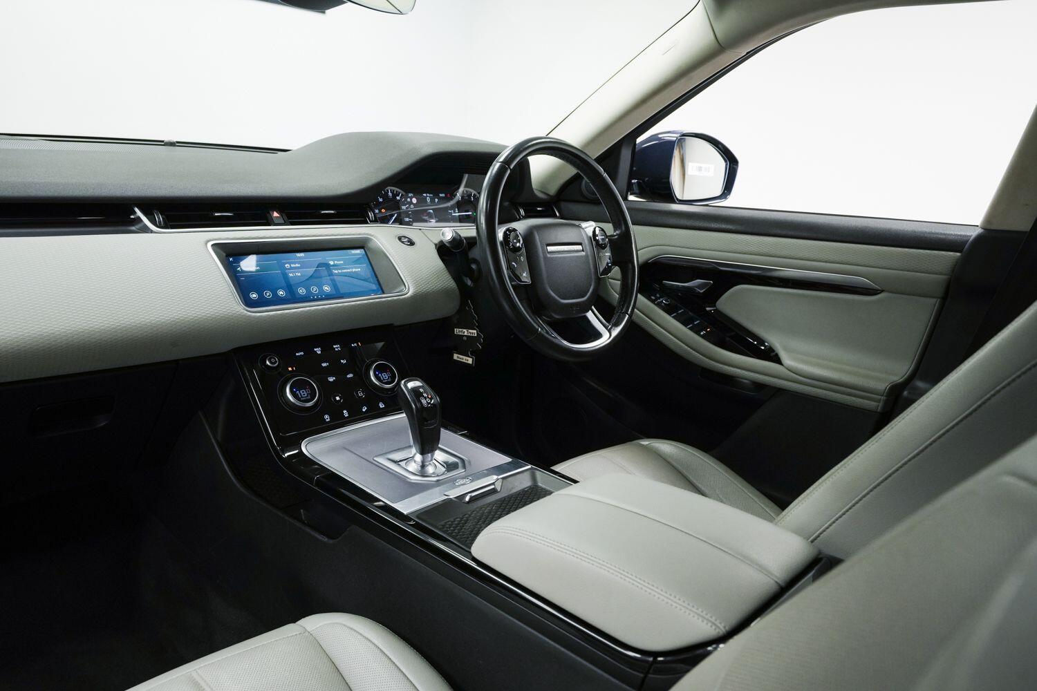 Land Rover Range Rover Evoque view 25